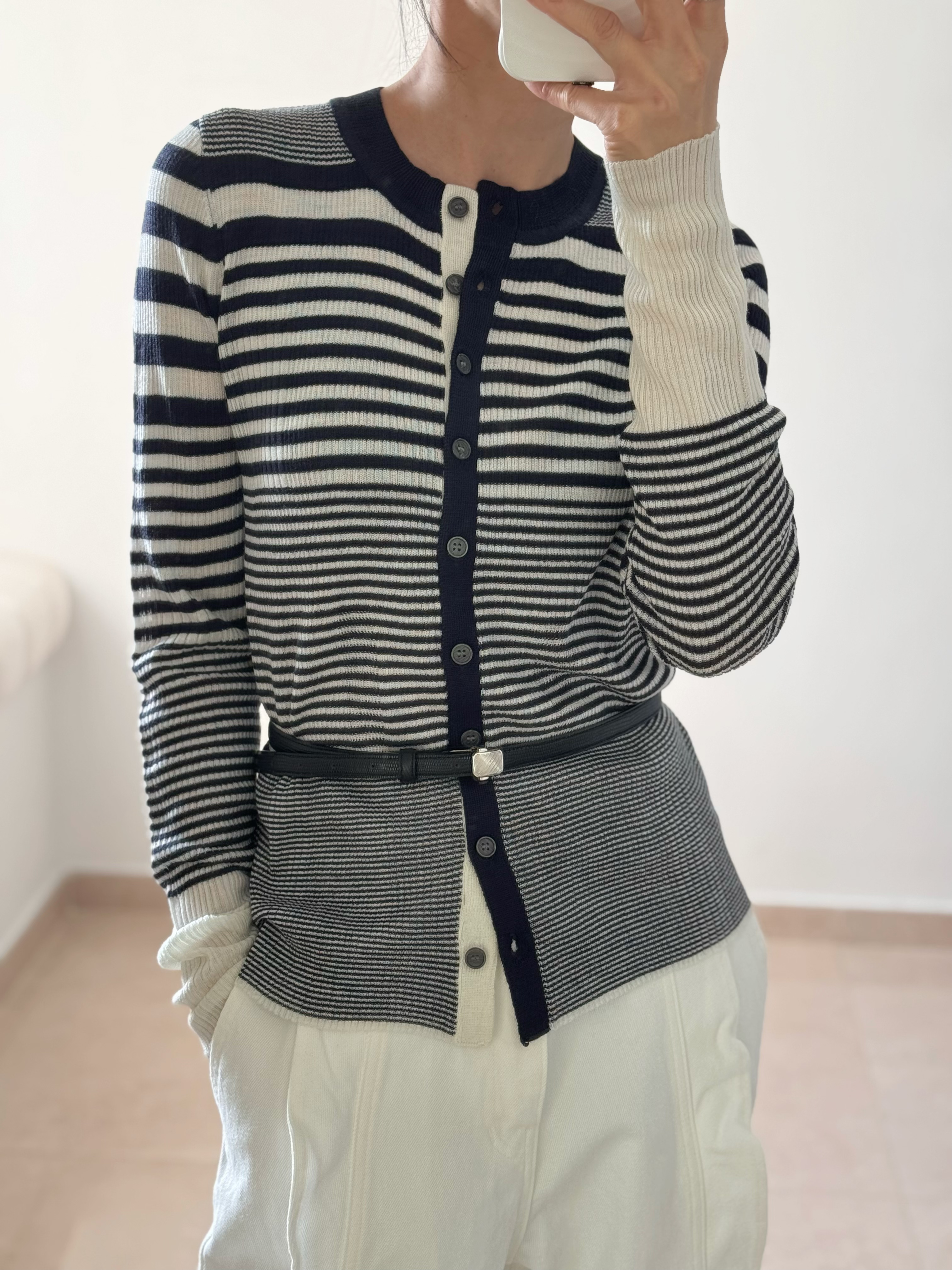 Elegant stripes ultra-light cardi