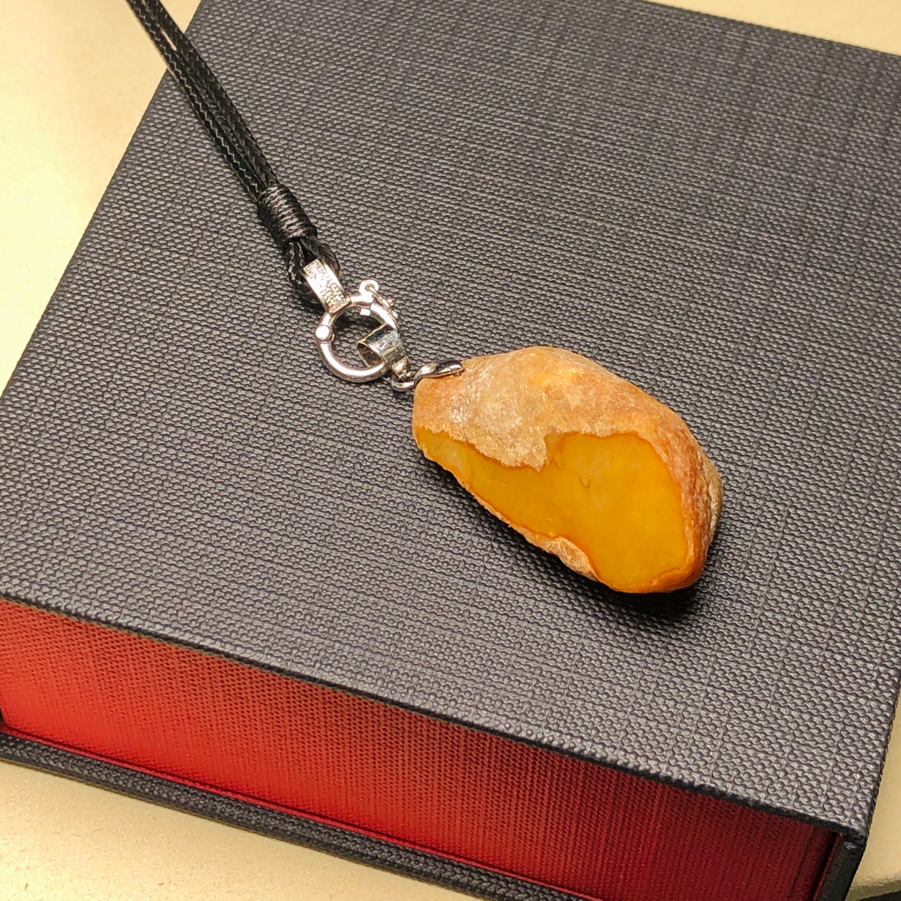 翡色原石吊墜 #B08805 
