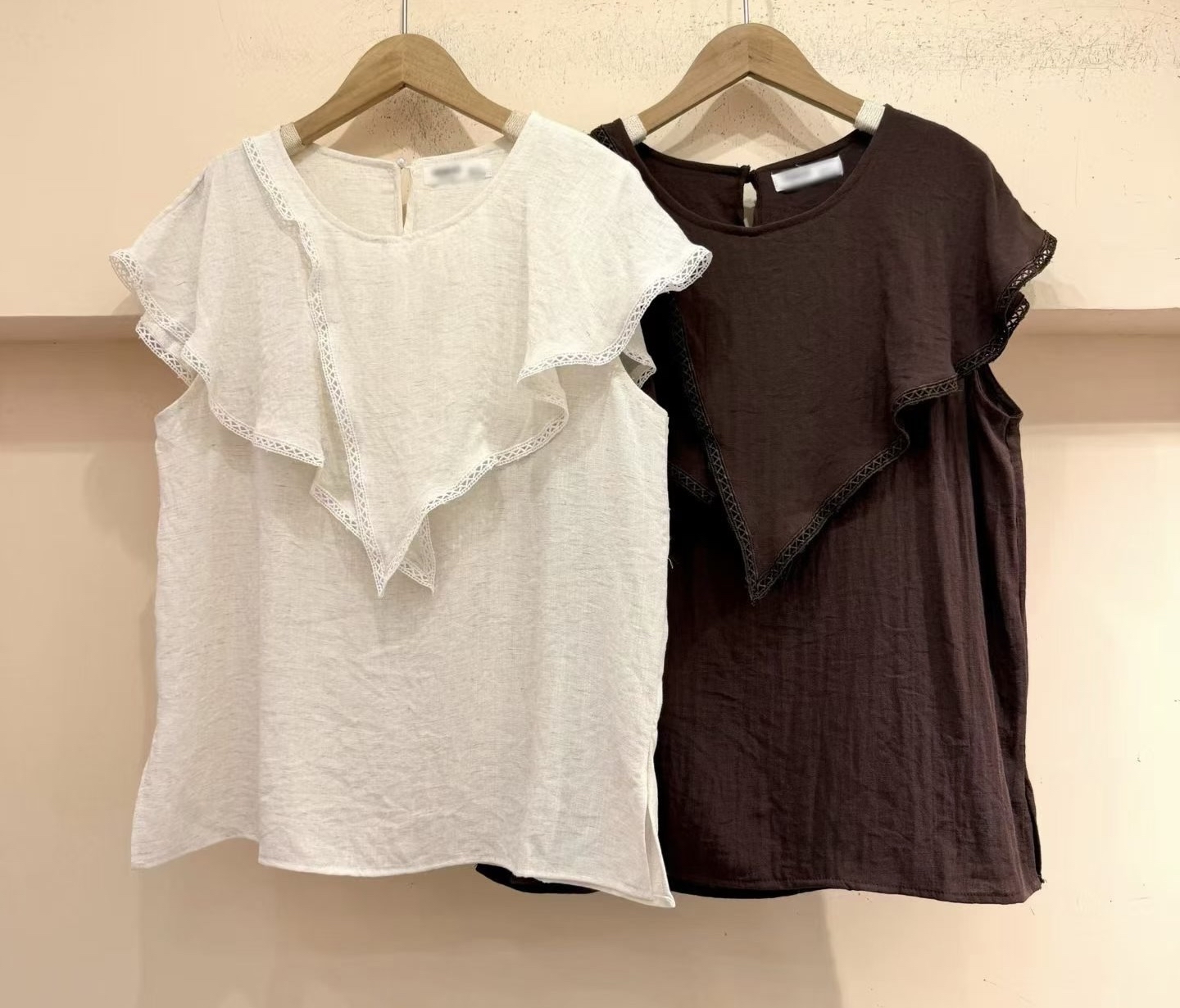 通花邊ruffle Top