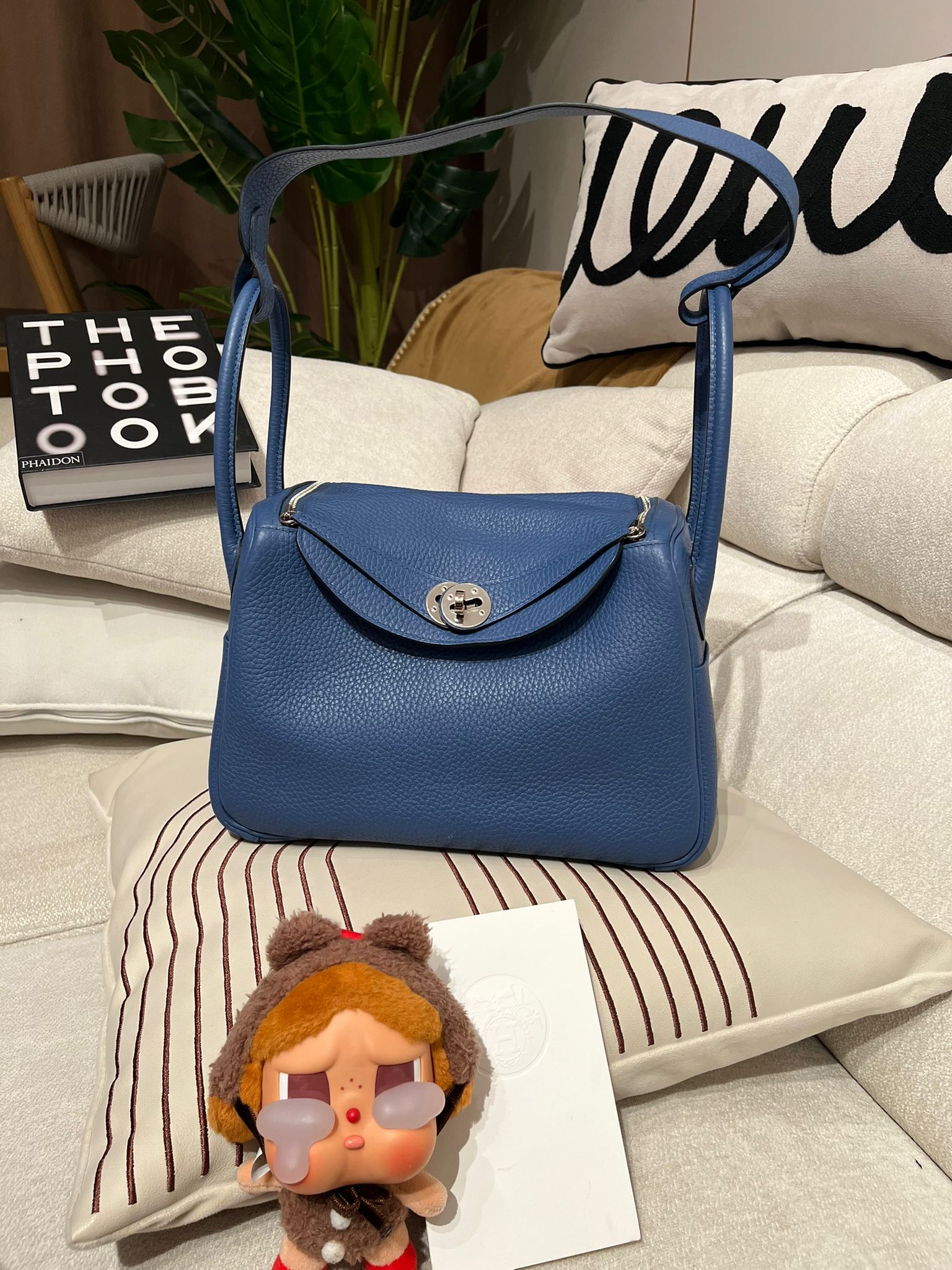 Hermes Lindy 26 Stamp X Bleu Agate 100%Authentic, 98%New ✅專門店收據✅Dust bag ✅Box