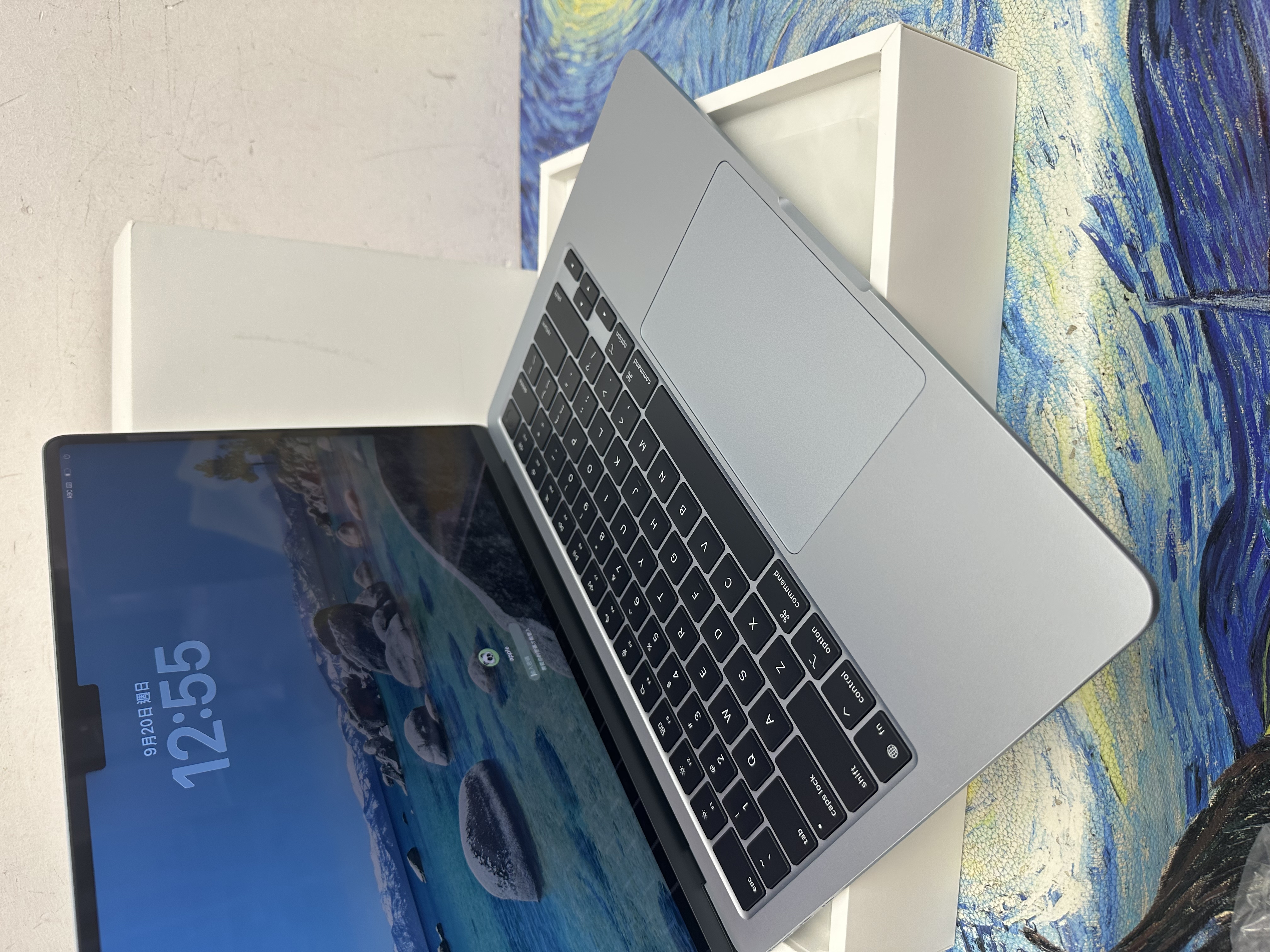 #6129 APPLE  MacBook Air M4 2025 M4 CPU/ 16GB Ram/256GB SSD/8核心GPU/Liquid Retina Mon/13吋/天藍色/Gaming Laptop / Notebook / 超強續航能力/文書機 / 畫圖 / 剪片 / Movie / Netflix