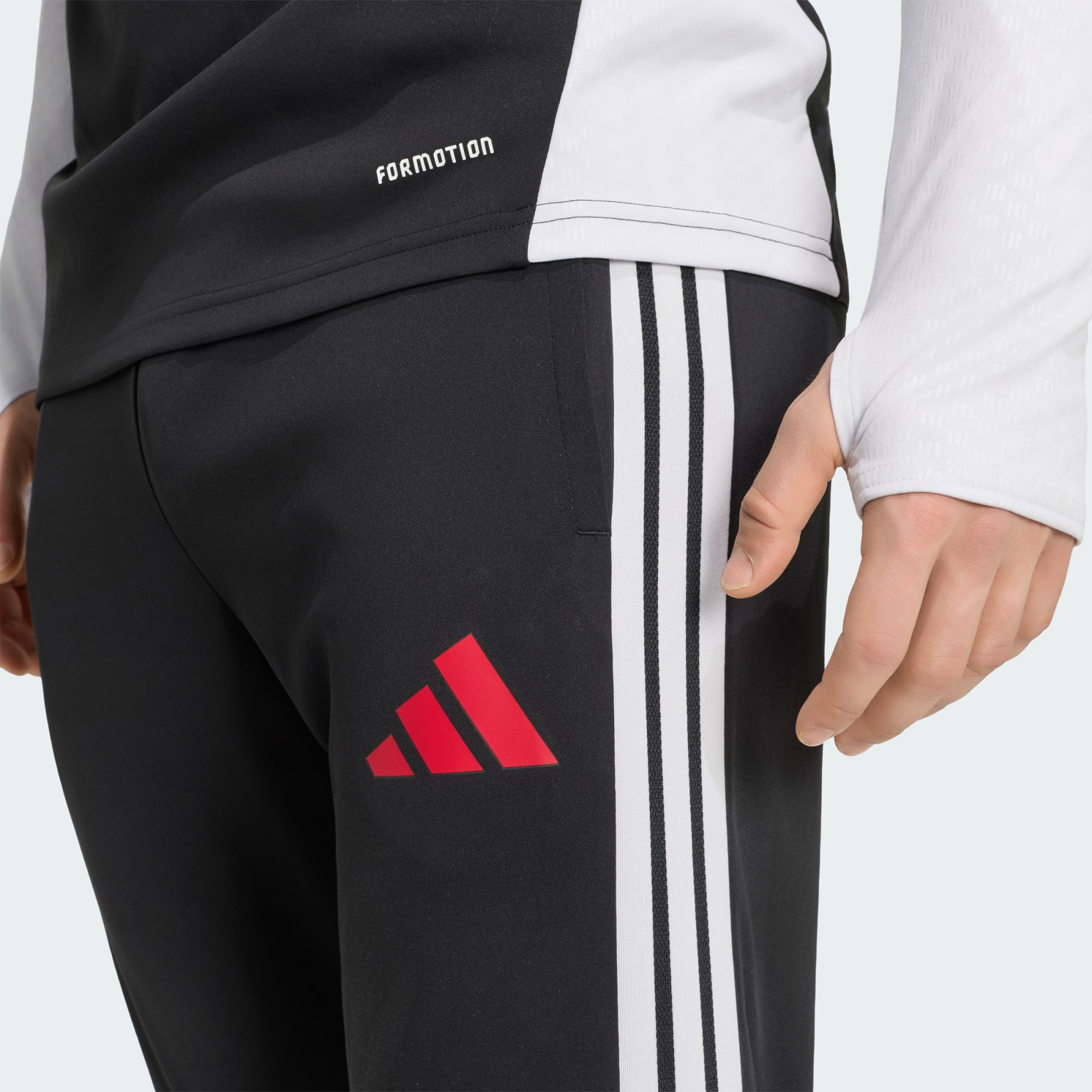 Adidas Liverpool 利物浦 2026-27 Tiro 黑色訓練長褲 KB5741