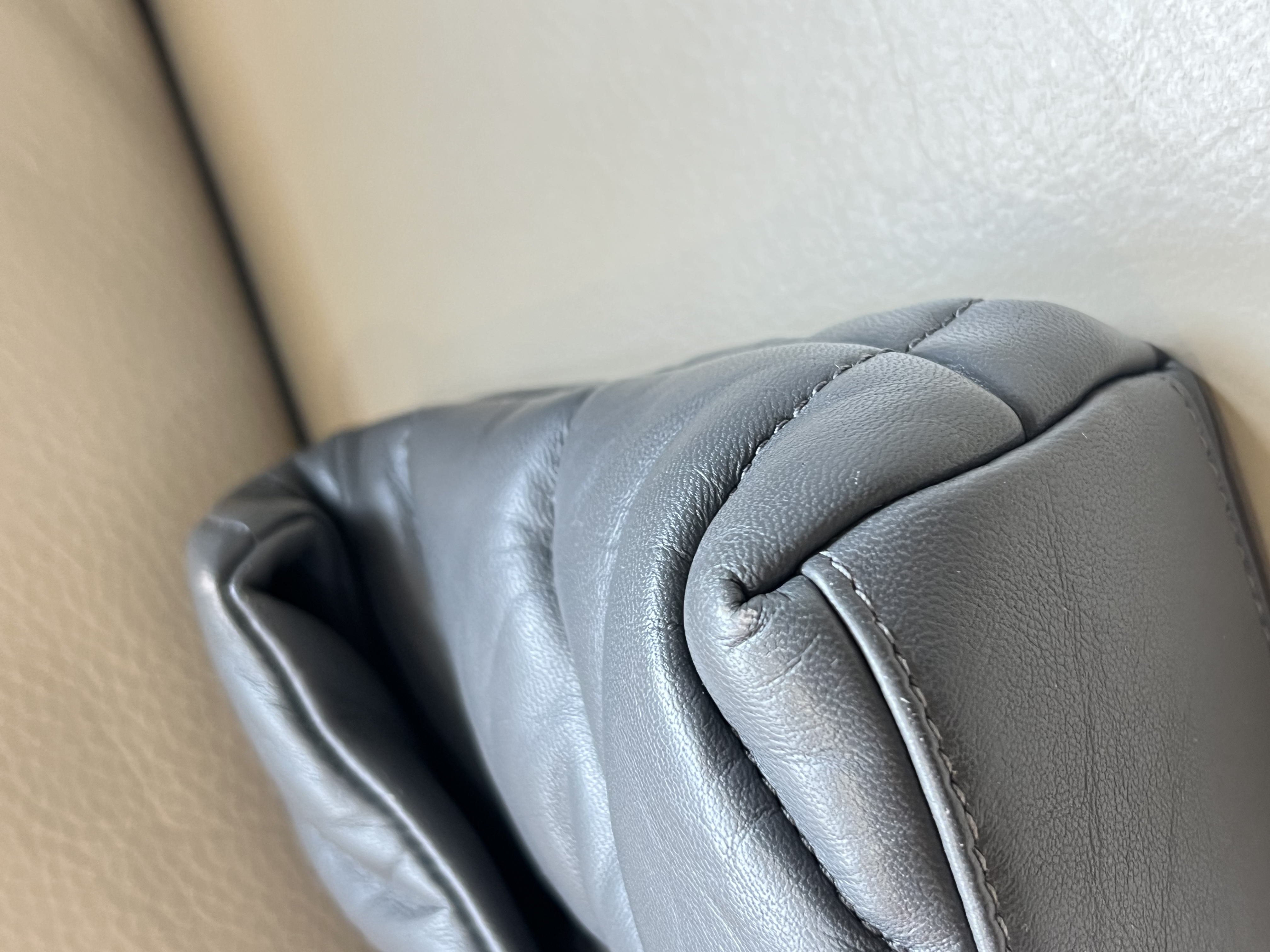 Pre-Owned YSL Loulou Puffer / Product Code: 36041631