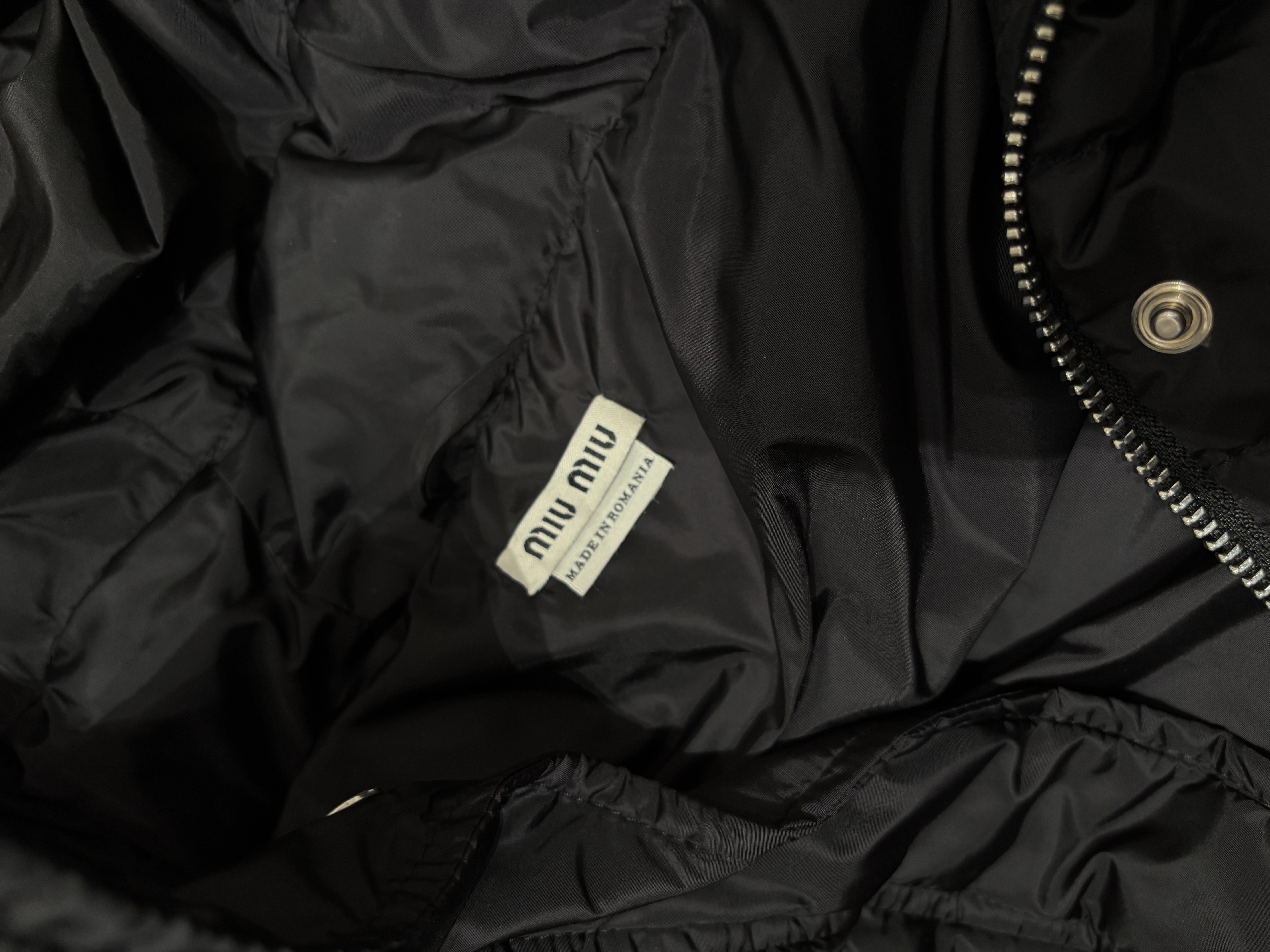 Miu miu outer 36 黑色羽絨 100%Authentic, 99%New