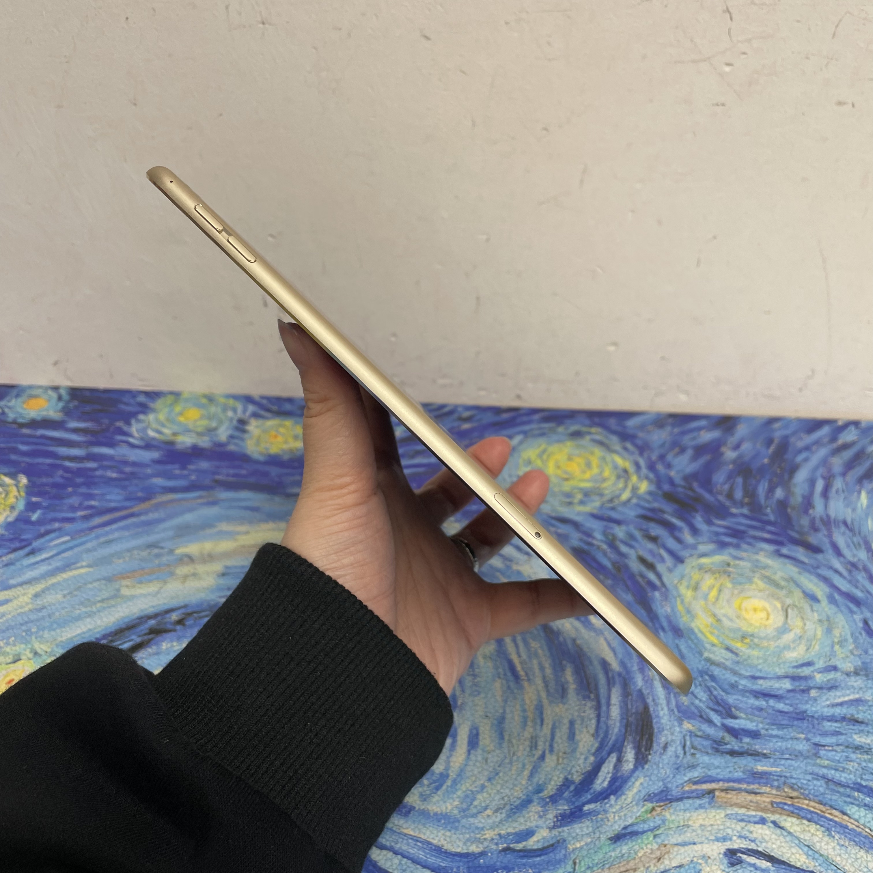 *483889 iPad mini 4 完美機 128GB 插卡版 金色