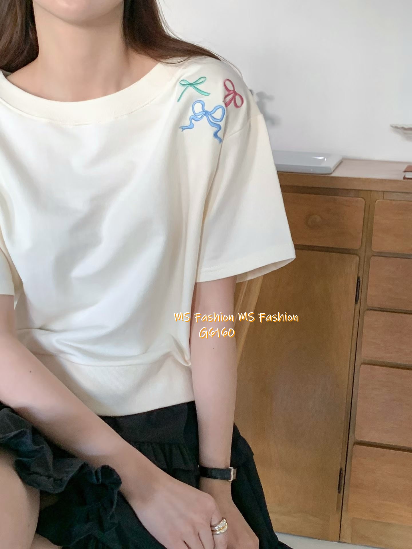 G6160 韓國🇰🇷彩色刺繡蝴蝶top