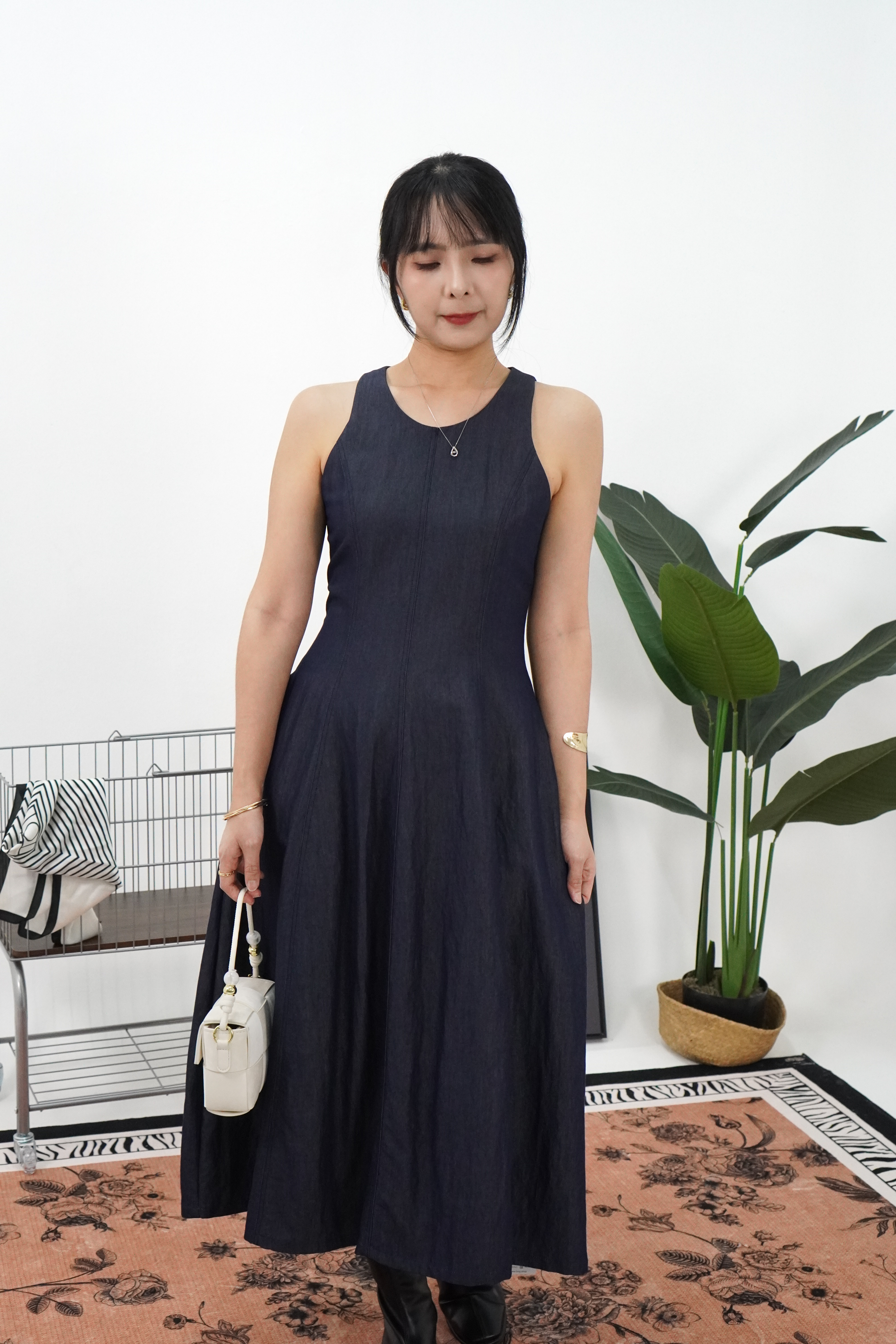 收腰背心裙 Cinched Waist Tank Dress