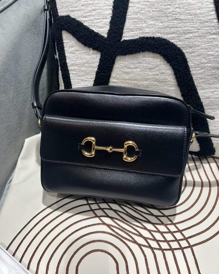 Gucci horsebit 1955 camera bag 黑金牛皮,100%Authentic, 98%New ✅專門店收據✅Tap✅Dust bag