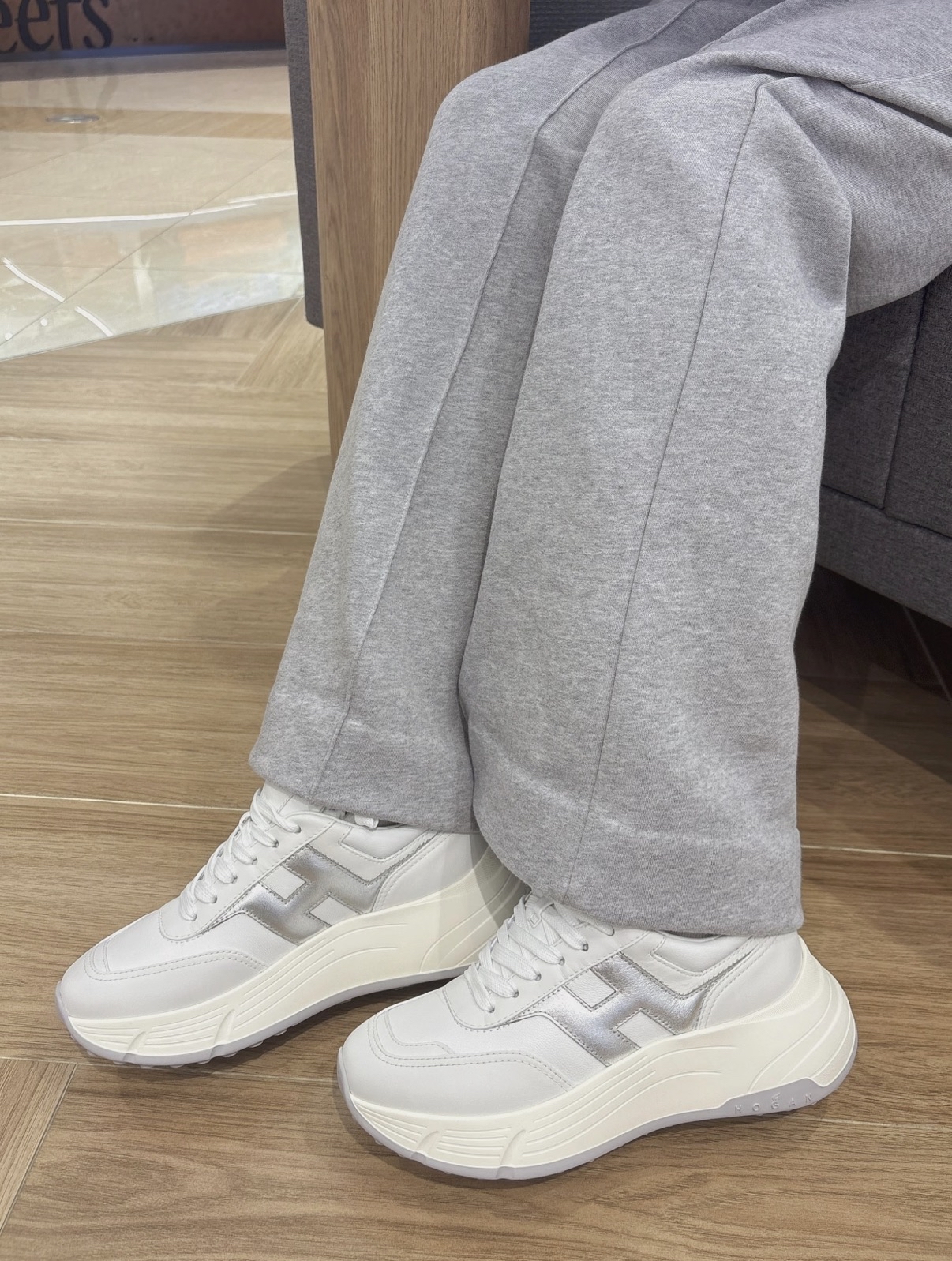 限時優惠✨訂貨📮Hogan Hi-Fi 6.5cm增高sneaker  呢隻色巨好襯🤭🤭 Size 35/36-39/40