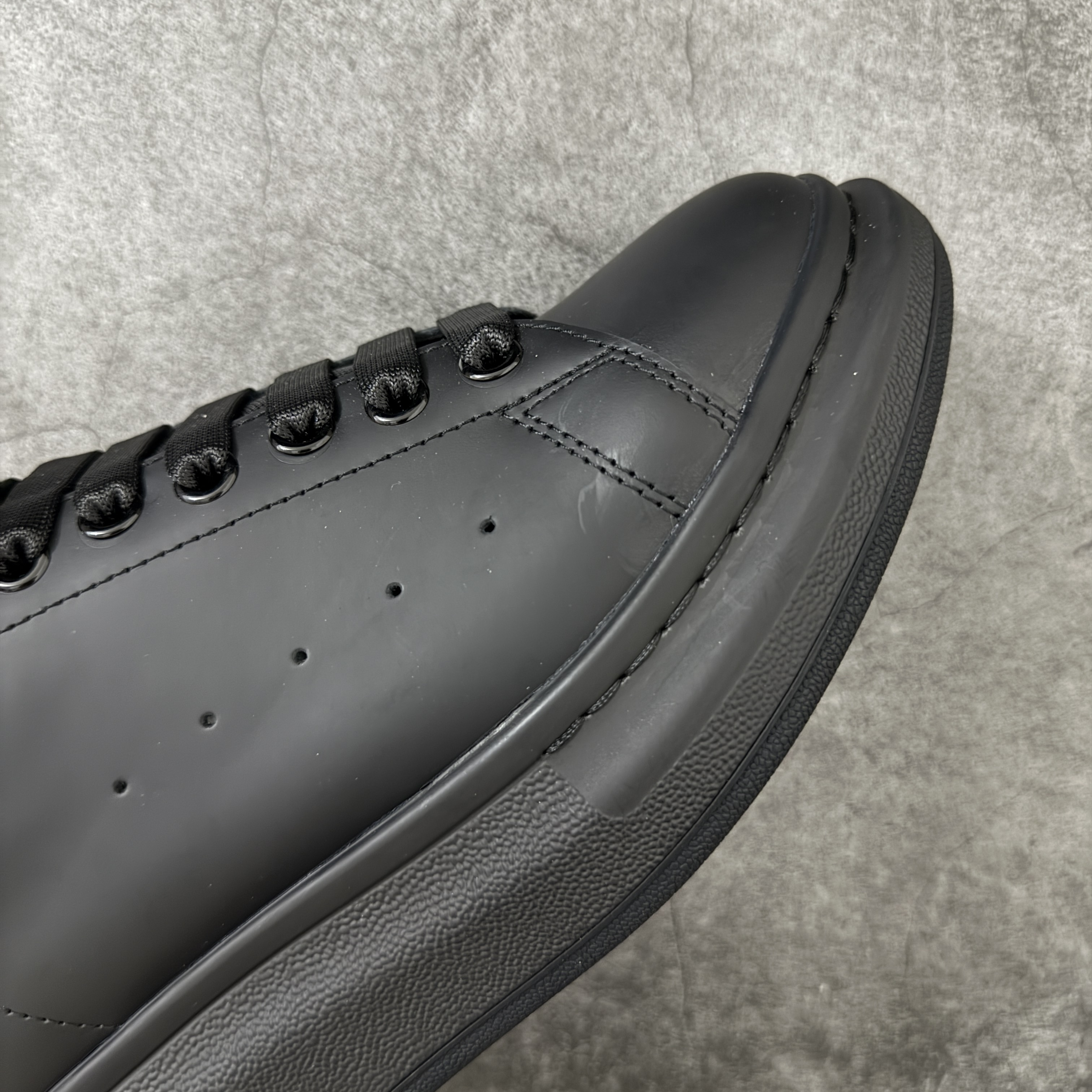 Alexander McQueen Oversized Sneaker