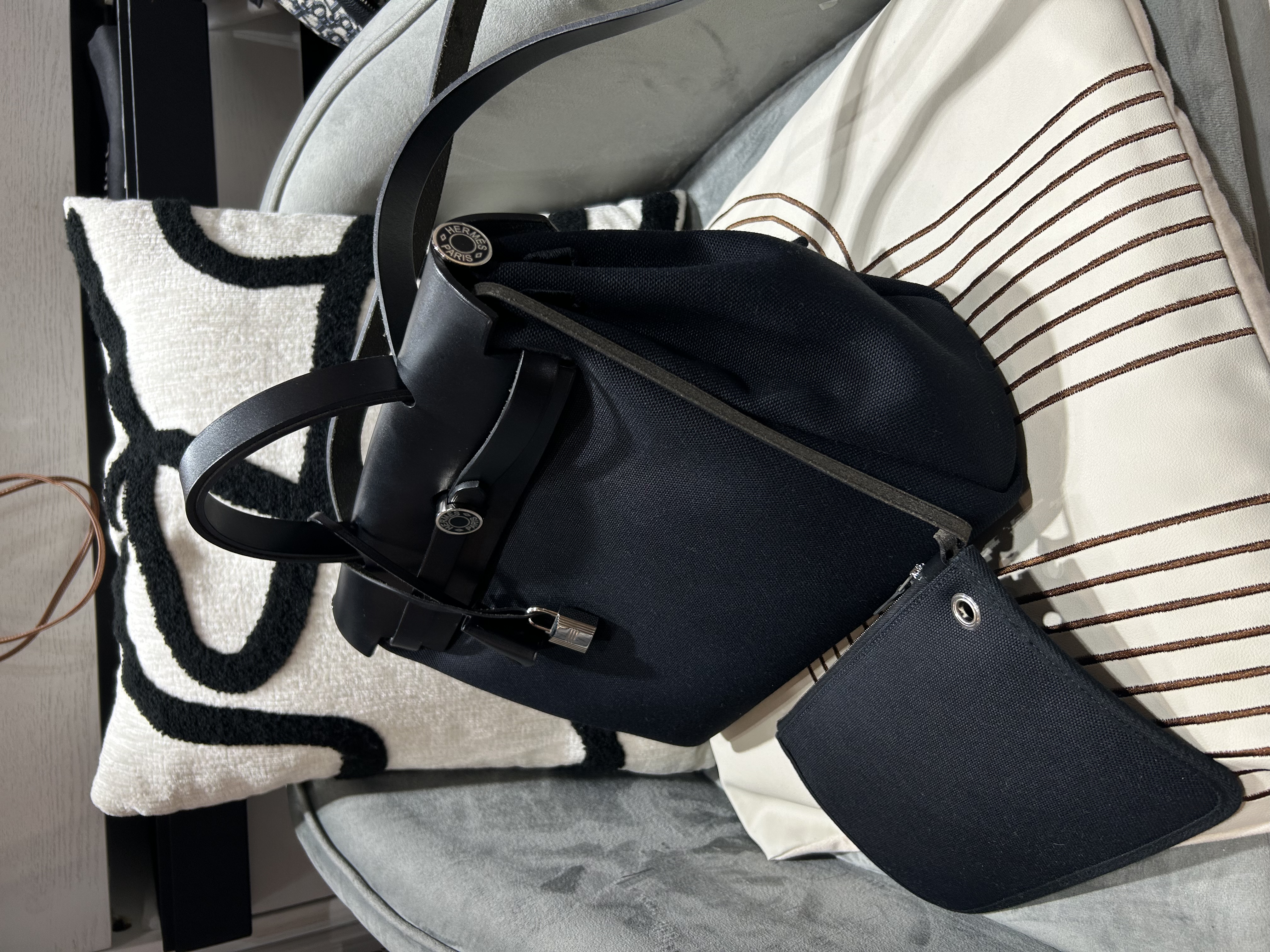 未使用品Hermes Herbag 31 Stamp T Noir 100%Authentic, unused 未使用品 ☑️Key Lock ☑️Dust bag