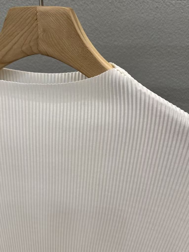 Elegant dolman sleeve ribbed top