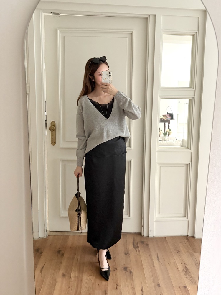 Layering Satin Skirt (Black)
