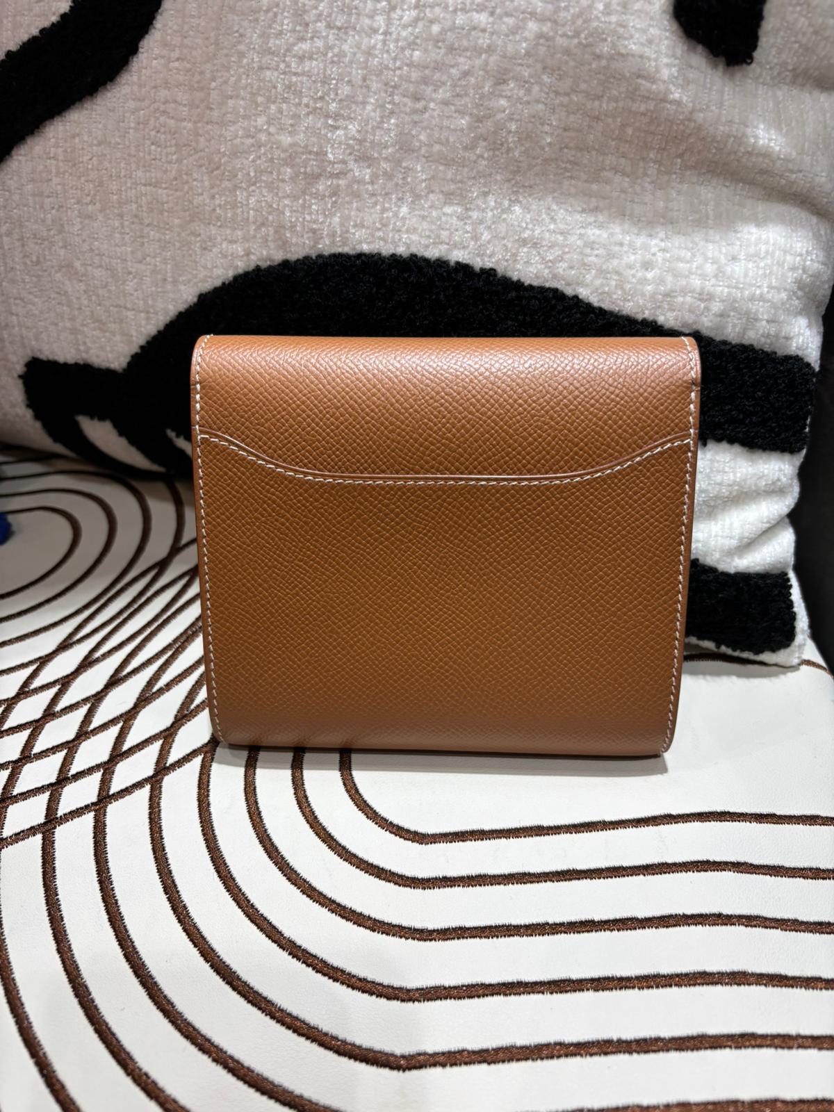 Hermes Constance wallet STAMP Y 金金Epsom 牛皮 100%Authentic ,98%new✅box 