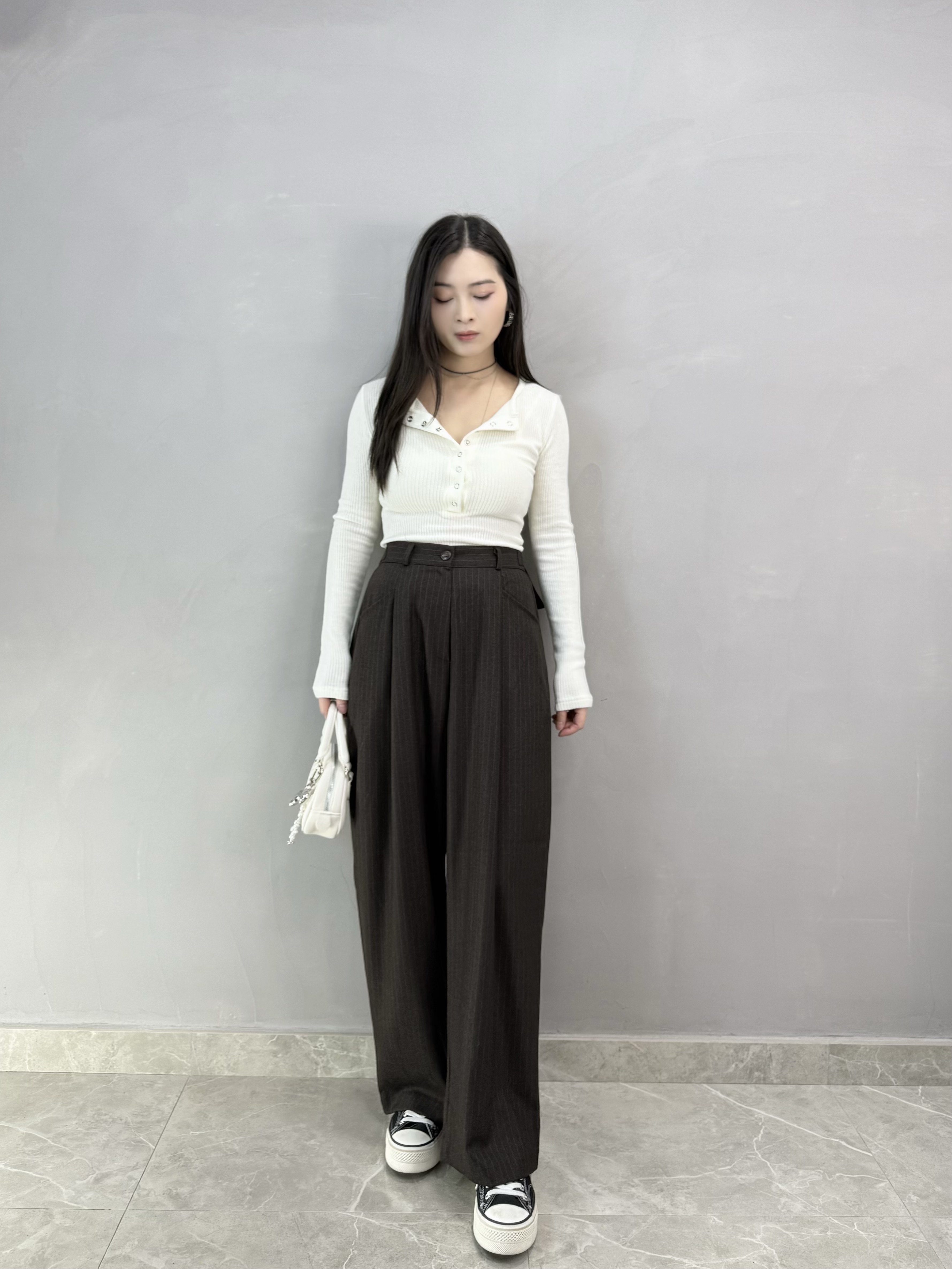 F66 啪鈕暗紋超彈Tee