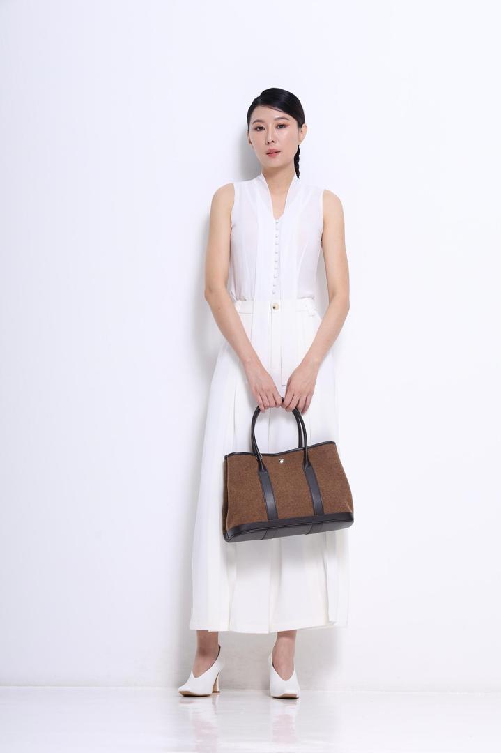 独家雪纺V领上衣 2696