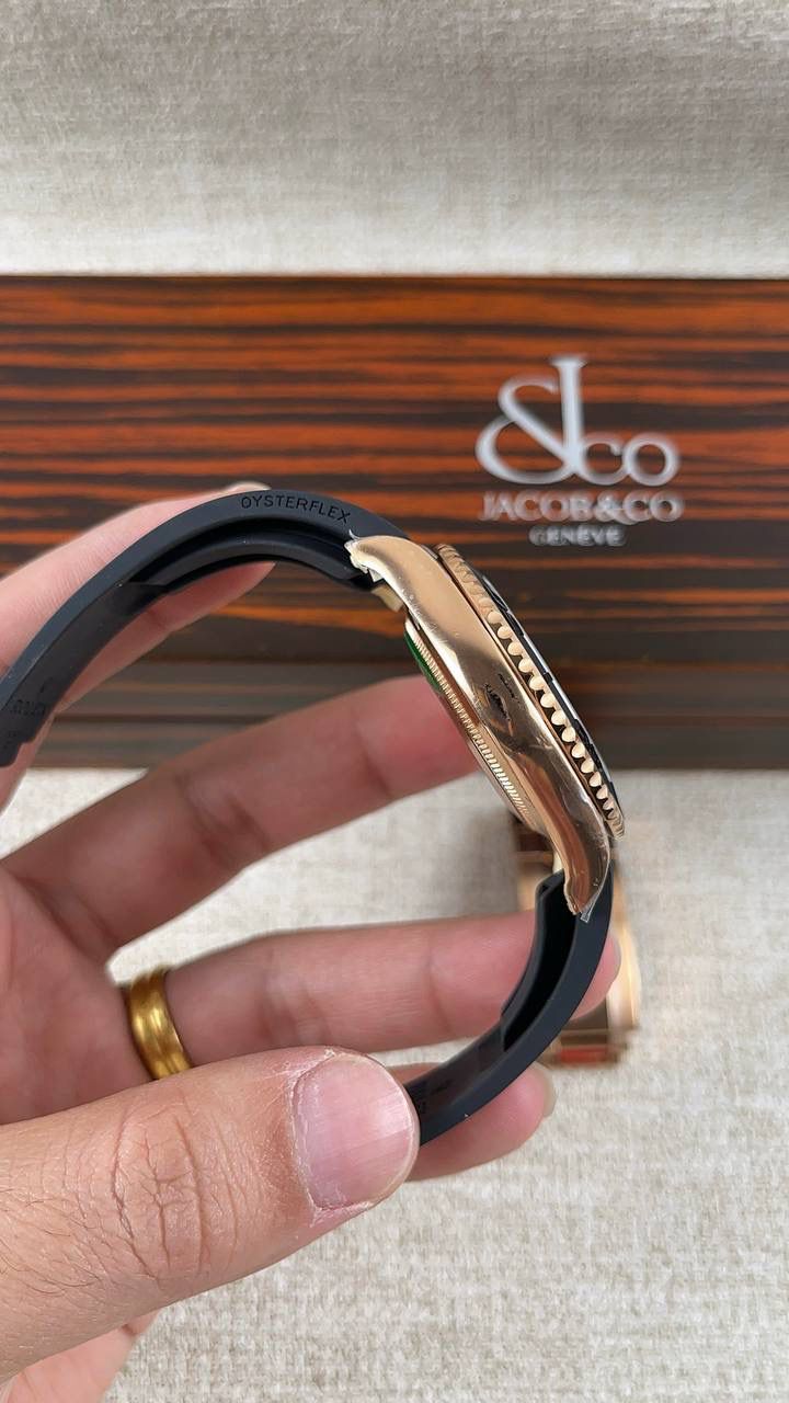 C厂！劳力士40玫瑰金游艇系列！搭配3235机芯！