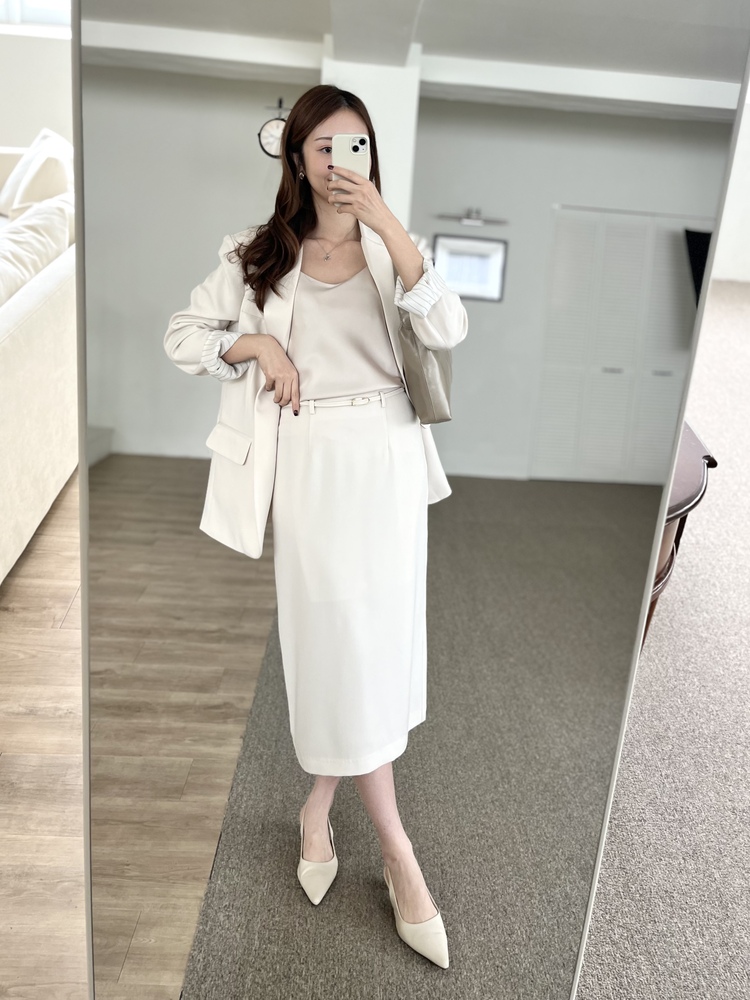 Atelier Relaxed Blazer (Ivory)