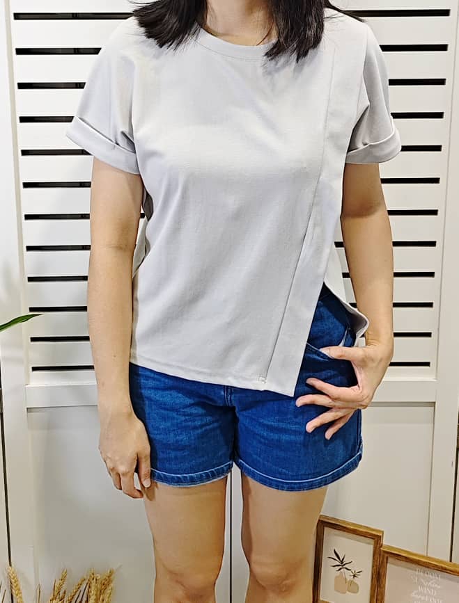 M5065 Round Neck Over Shoulder Details Tee