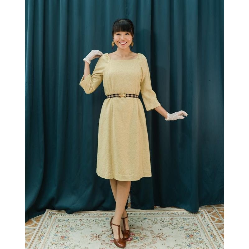 C.a. 1960-80s Japanese Light Mustard Yellow MOD style Two Way On and Off Shoulder Day Dress (MT1541)