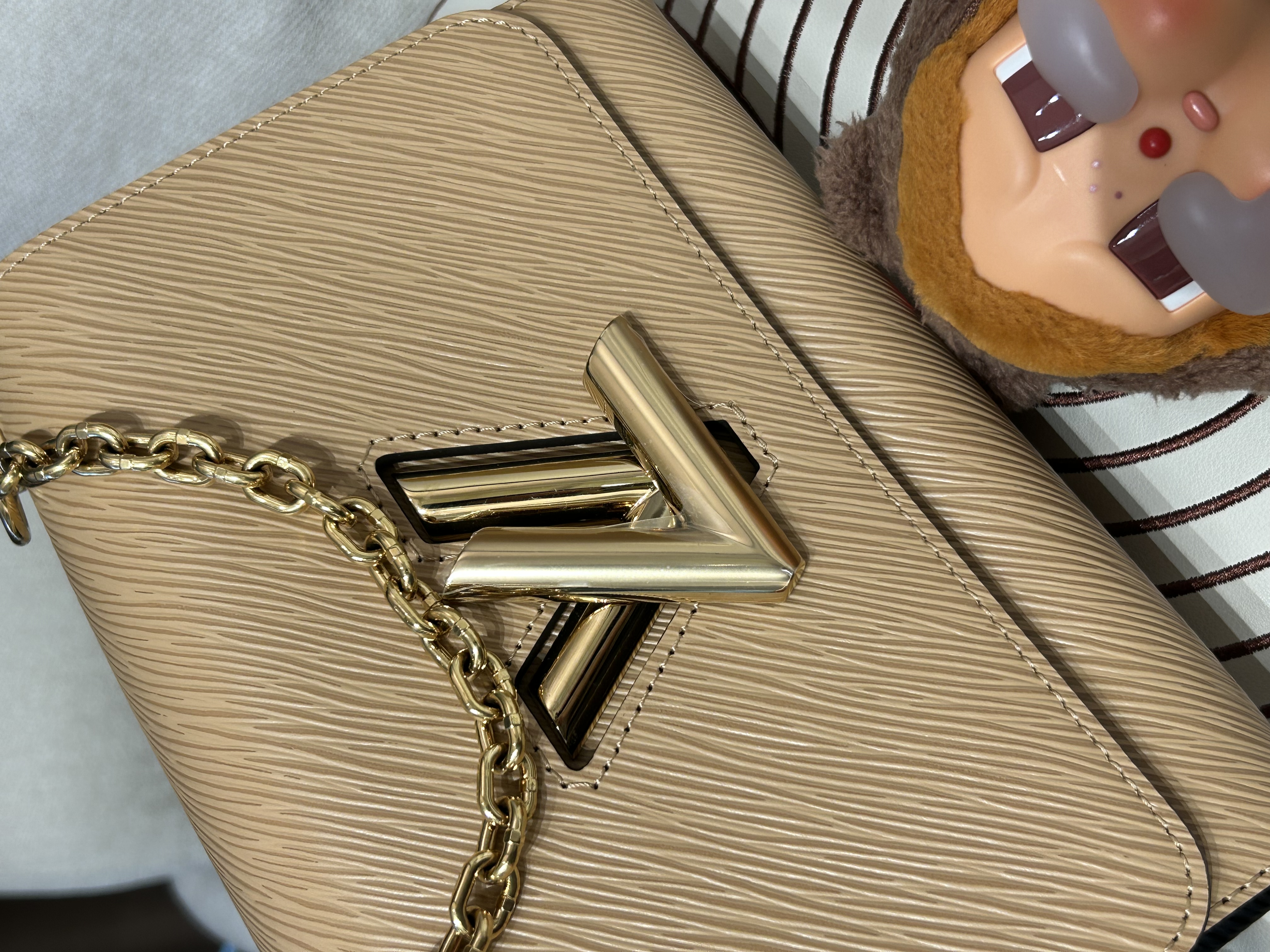 全新 LV Twist MM M51884 拼色 100%Authentic, 全新未使用品 ✅Dust bag✅Box