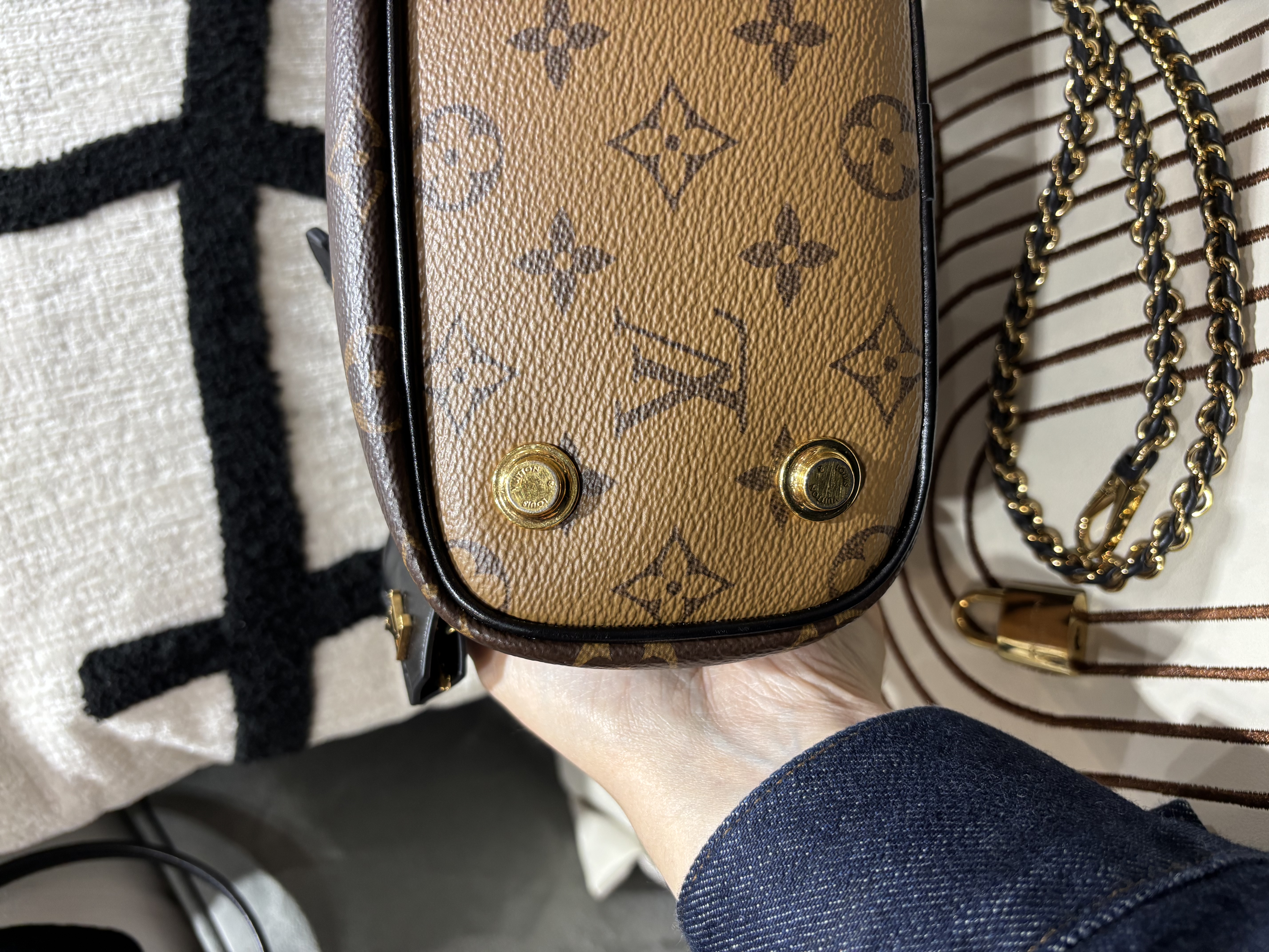Lv Vanity PM Vanity Case M45165, Monogram Reverse 100%Authentic,92%new  ✅key lock ✅dust bag  