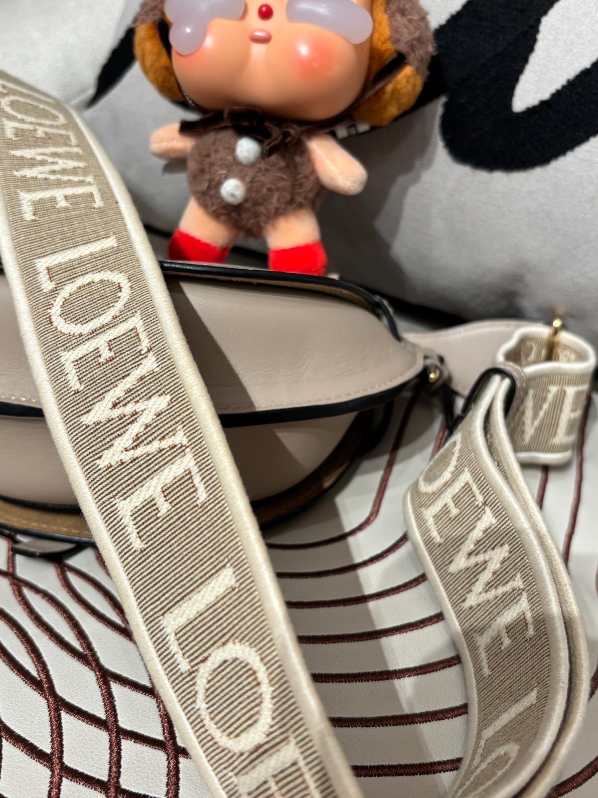 Loewe Mini Gate Calfskin Sand 100%Authentic, 95%New ✅Dust bag
