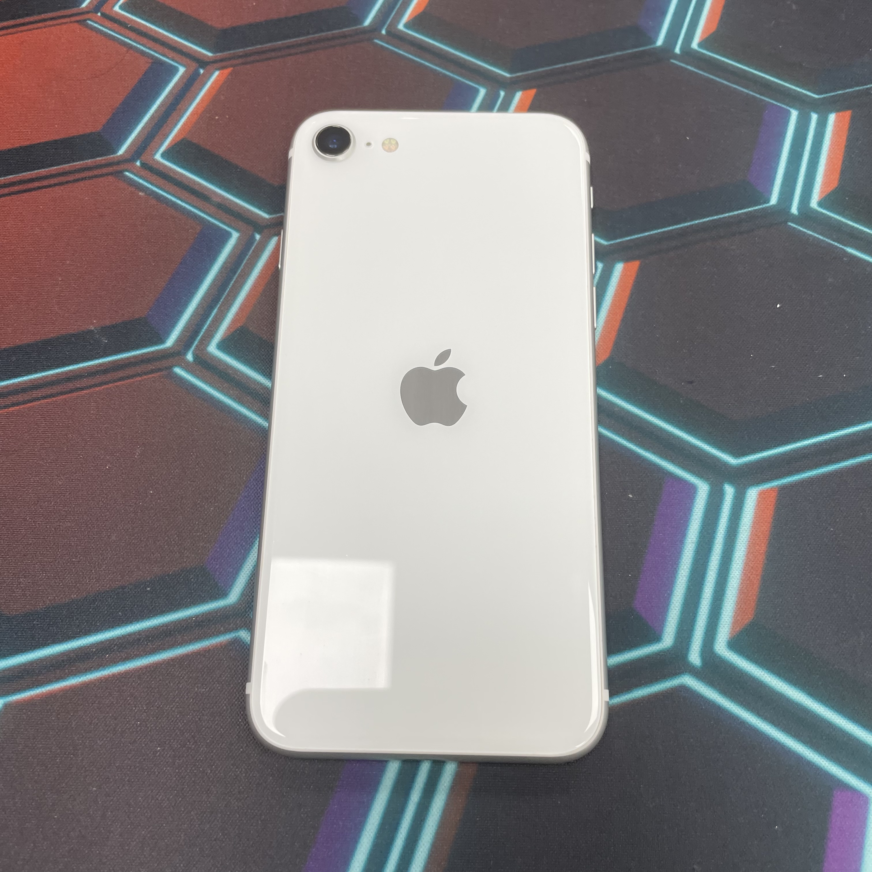 *7051 SE 2 勁靚機 128GB 電80 白色 white