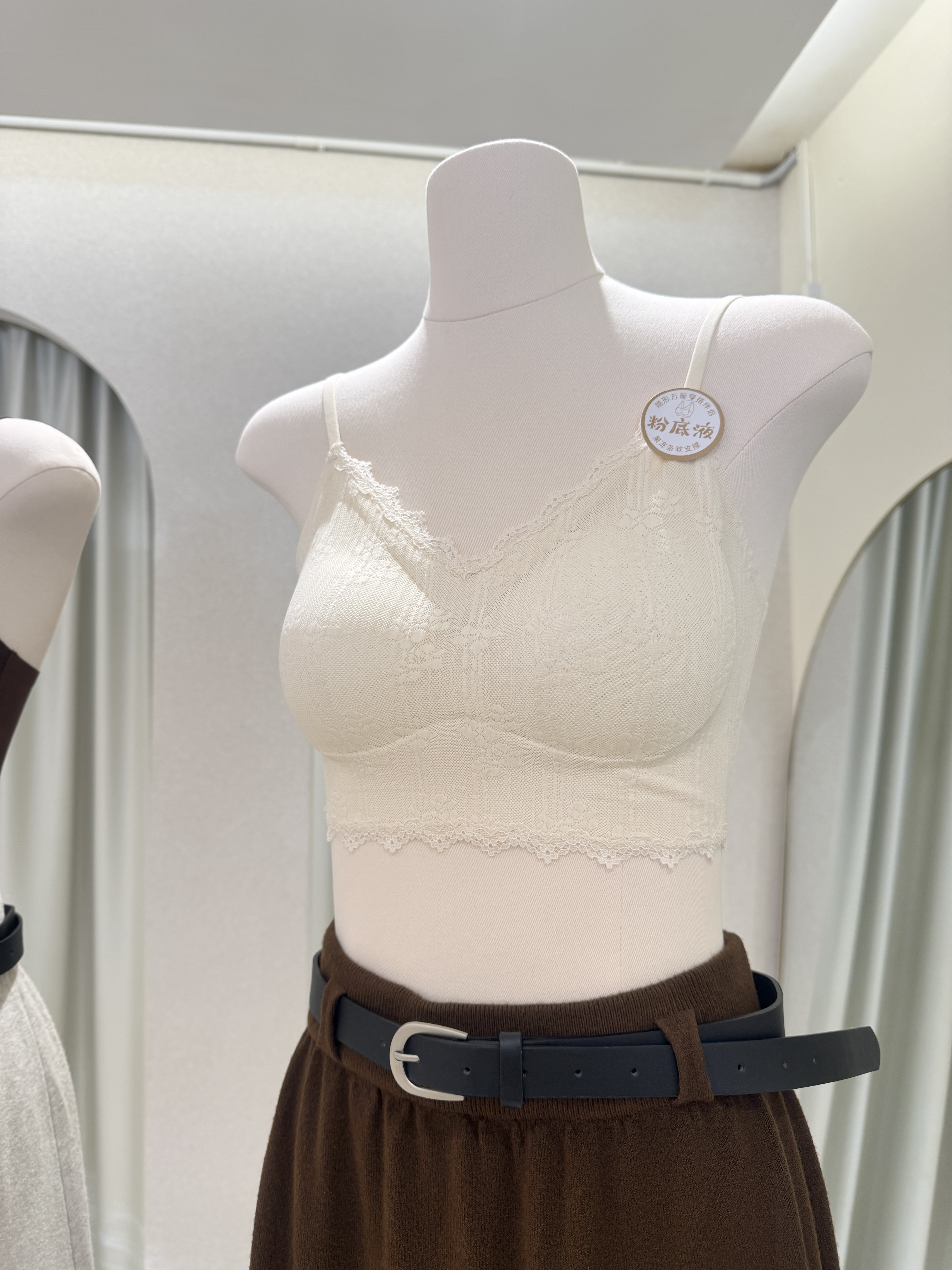 6393 蕾丝花边美背内衣