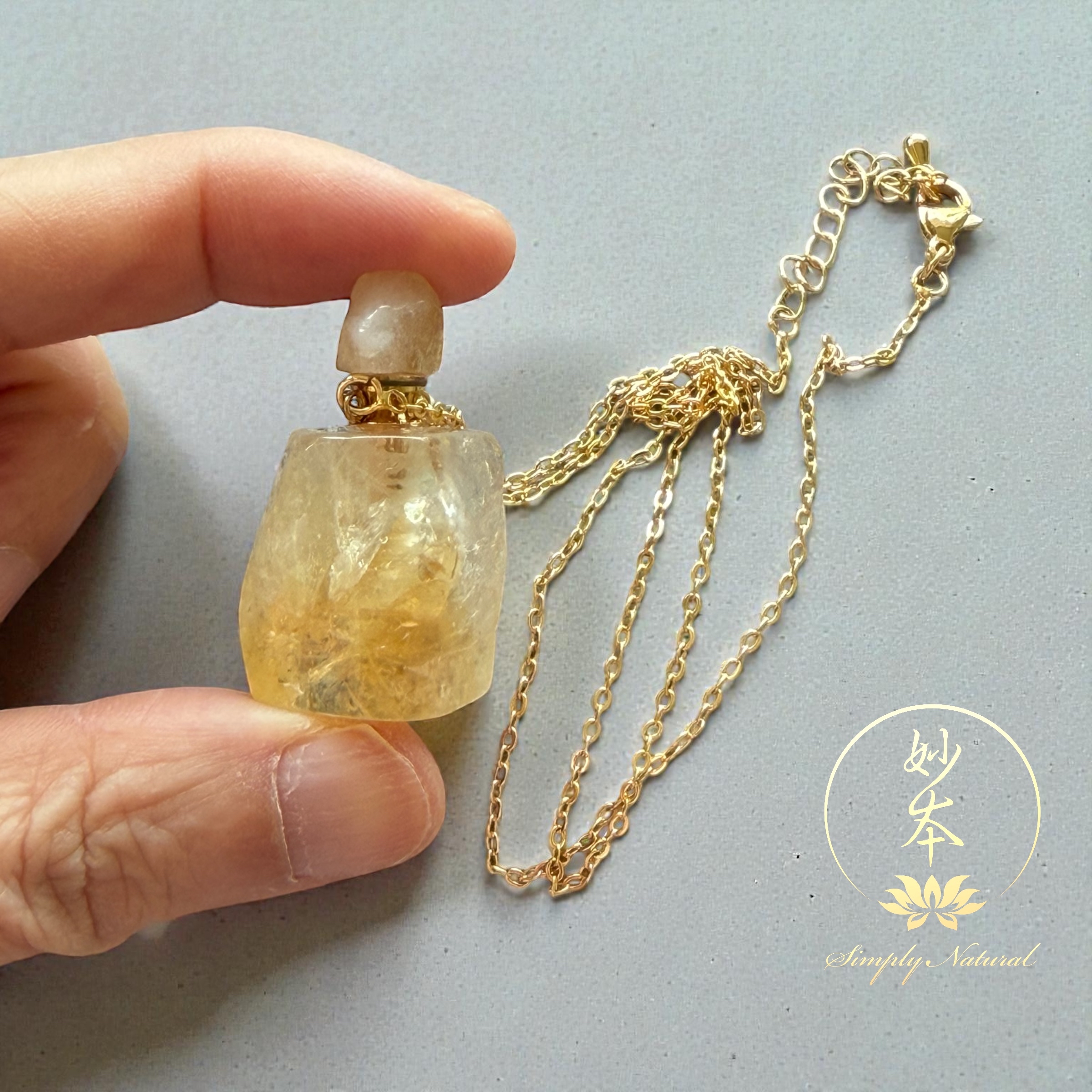 天然黃水晶隨形（內有：海南沉香精油試用）
