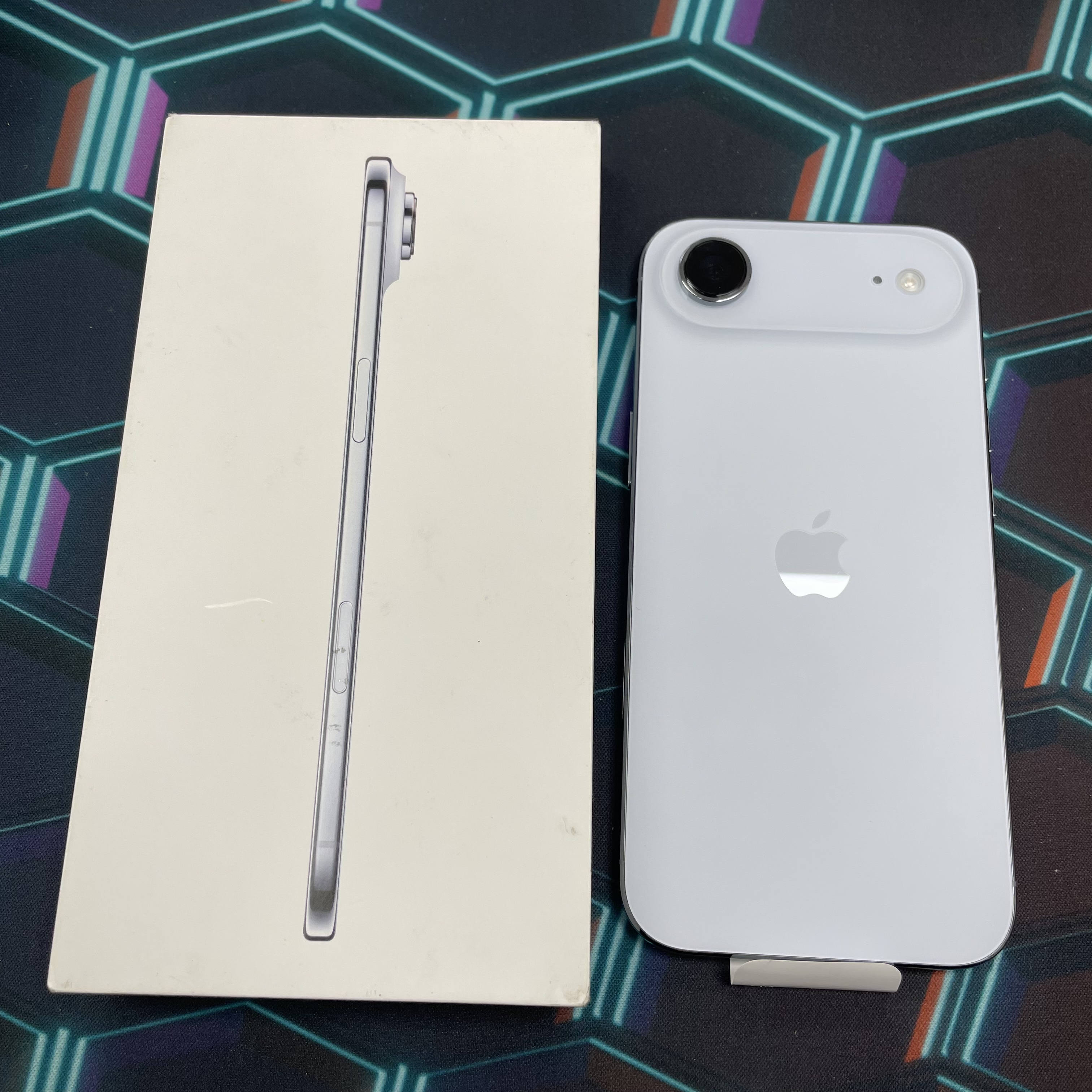 *6114 17 Air 全新未激活 256GB 電100 藍色 blue