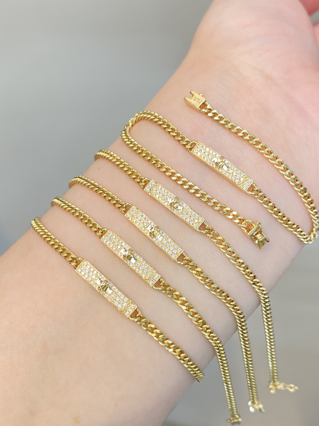 18K Diamond Bracelet 