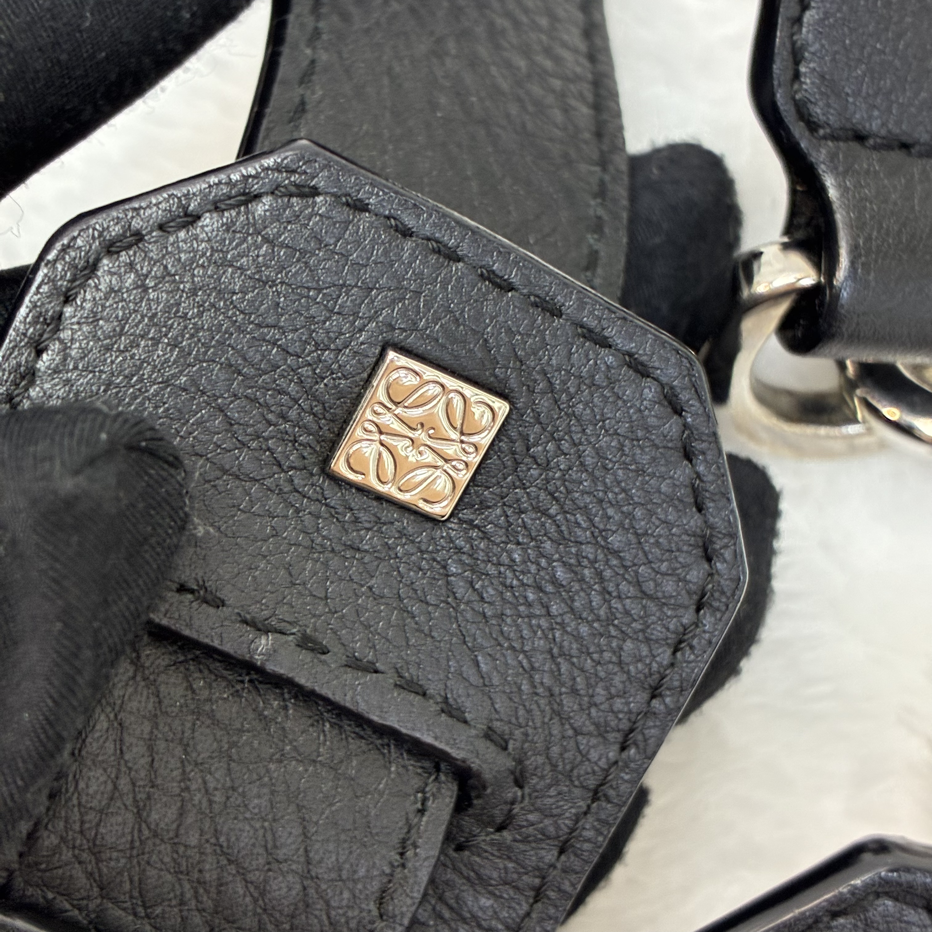 Loewe puzzle bag百搭黑色