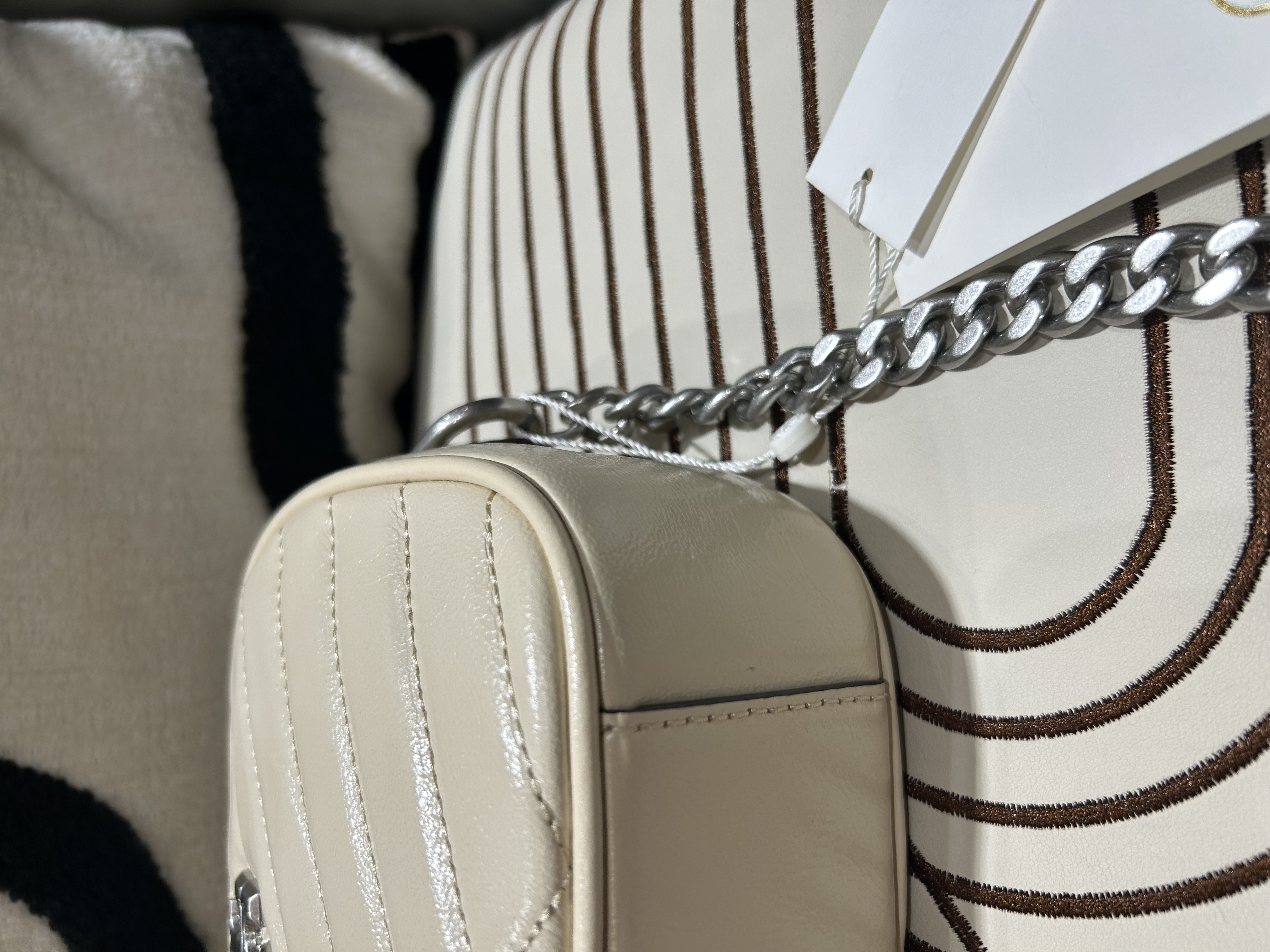 全新 Tory Burch calfskin crossbody bag 全新未使用品✅dust bag ✅tap