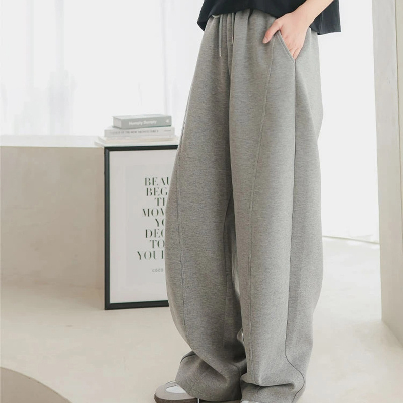 $88條。日系彎刀褲或廓形褲