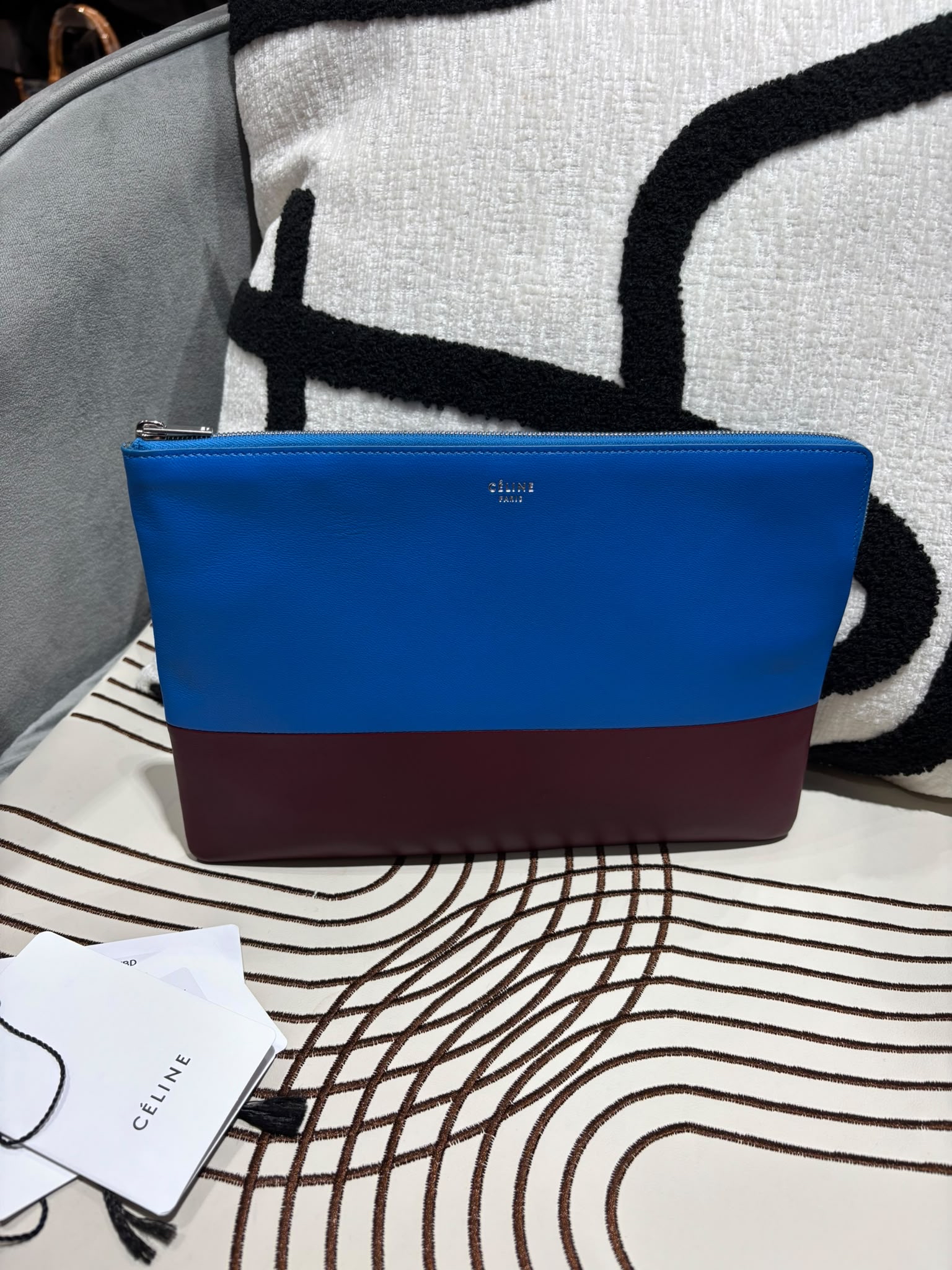 Celine Solo Clutch Bag 藍色拼酒紅小牛皮手拿包 ,$100%Authentic, 99%New