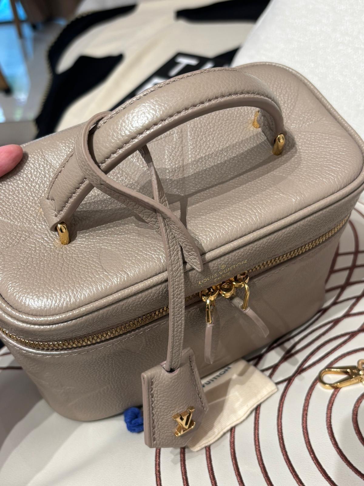 Lv vanity pm m45608 monogram empreinte 粒粒牛皮 100%Authentic, 98%New ✅收據副本✅Key Lock✅Dust bag