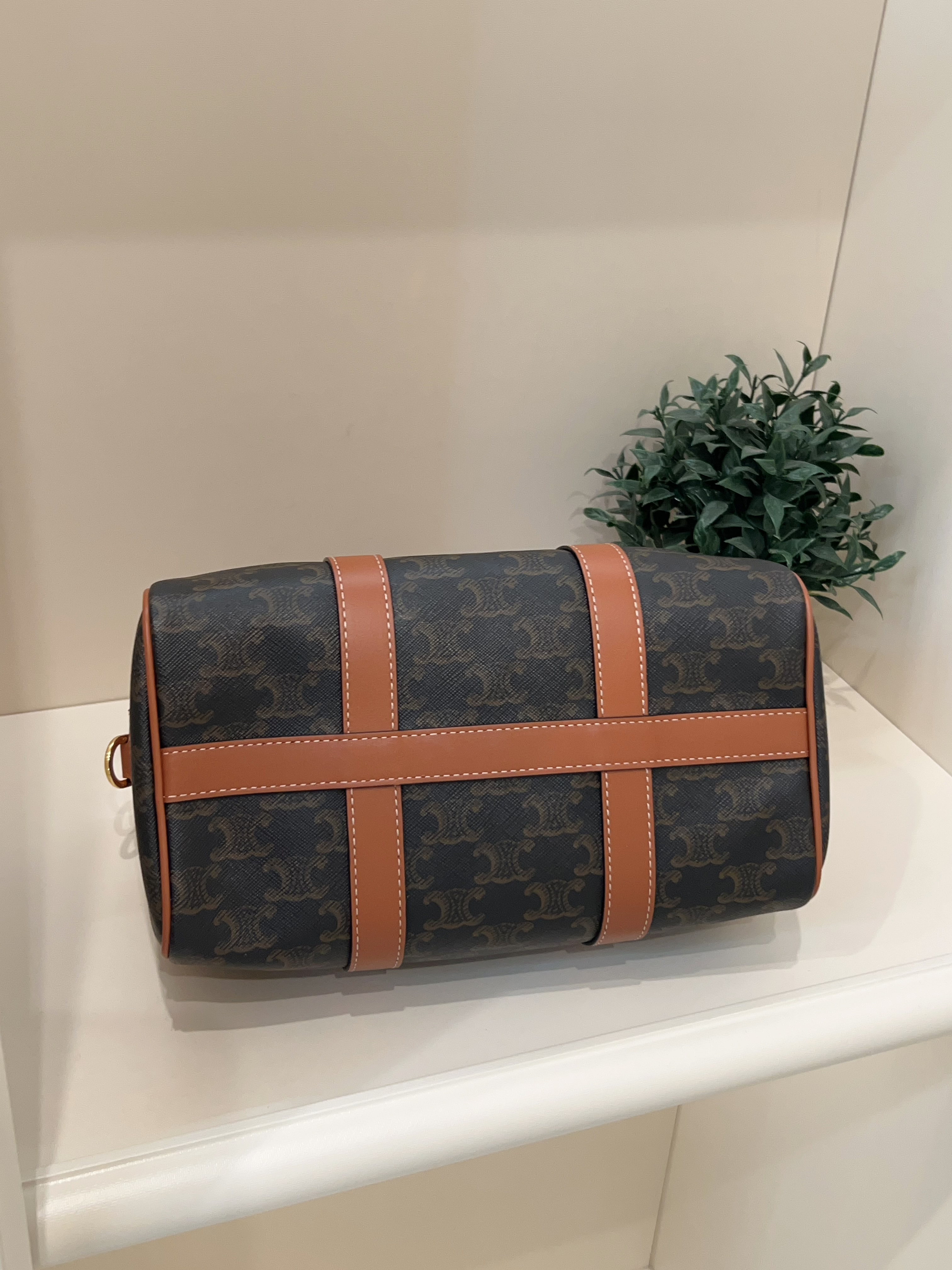 未使用品 Celine Boston Medium 2Way Bag 100%Authentic, Unused未使用品 ✅Key Lock✅Tag✅Dust bag