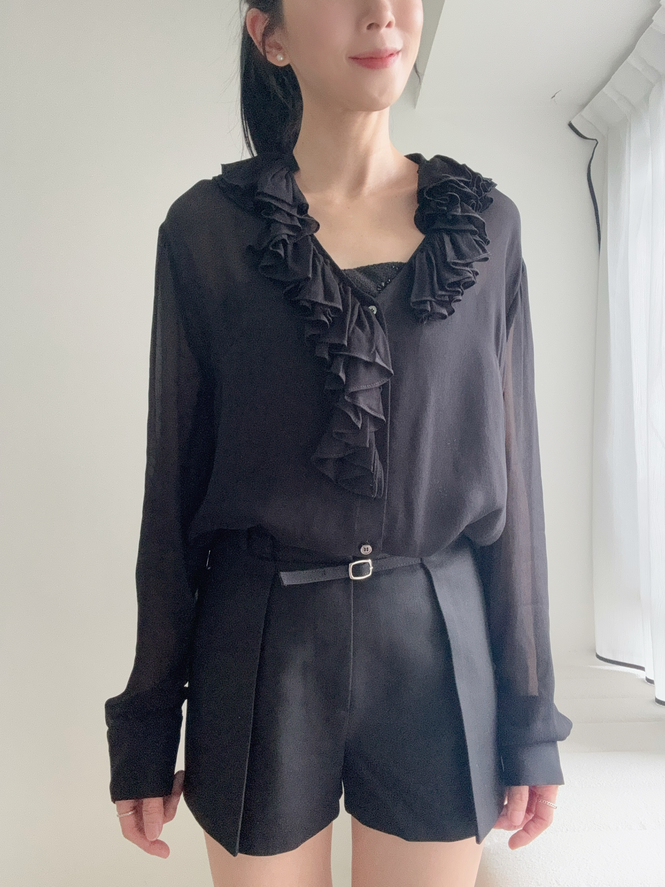 Elegant ruffle blouse