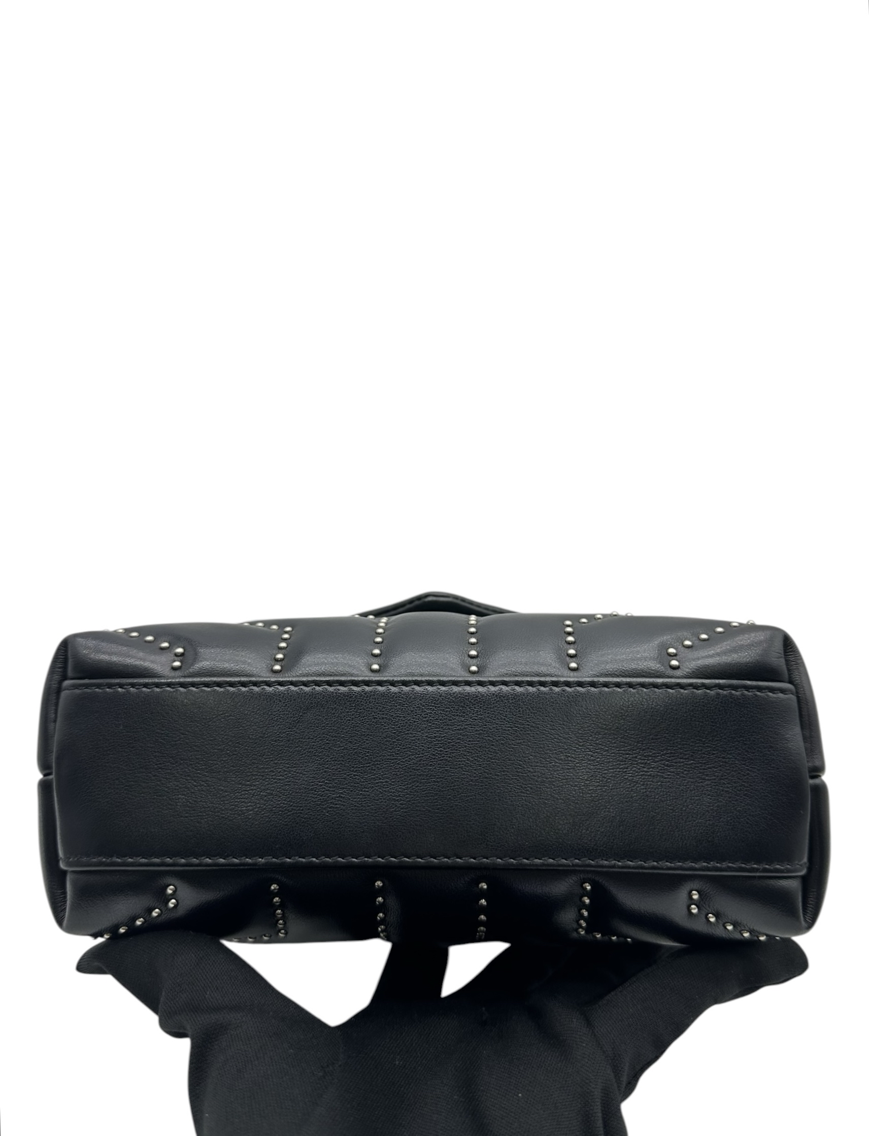 Pre-owned YSL Toy Loulou Studded bag / Product Code: 061906