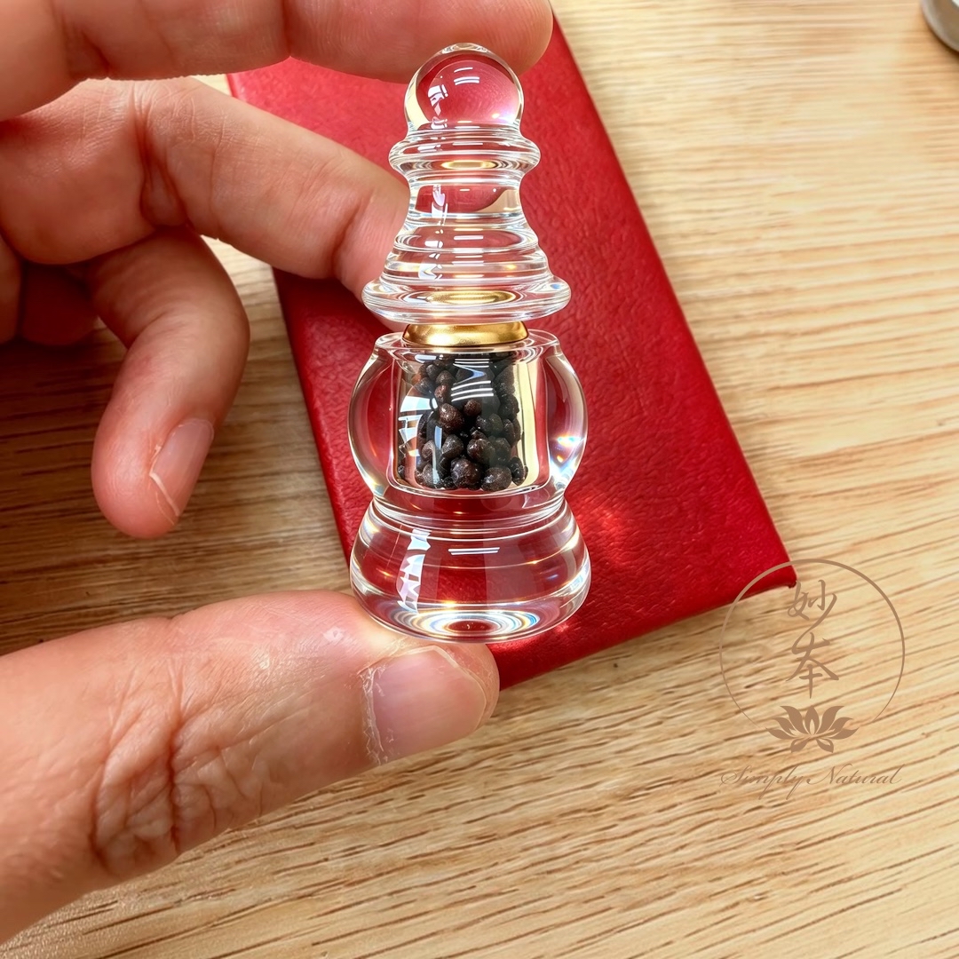 義賣品：楚布加特（嘗即解脫甘露法藥）