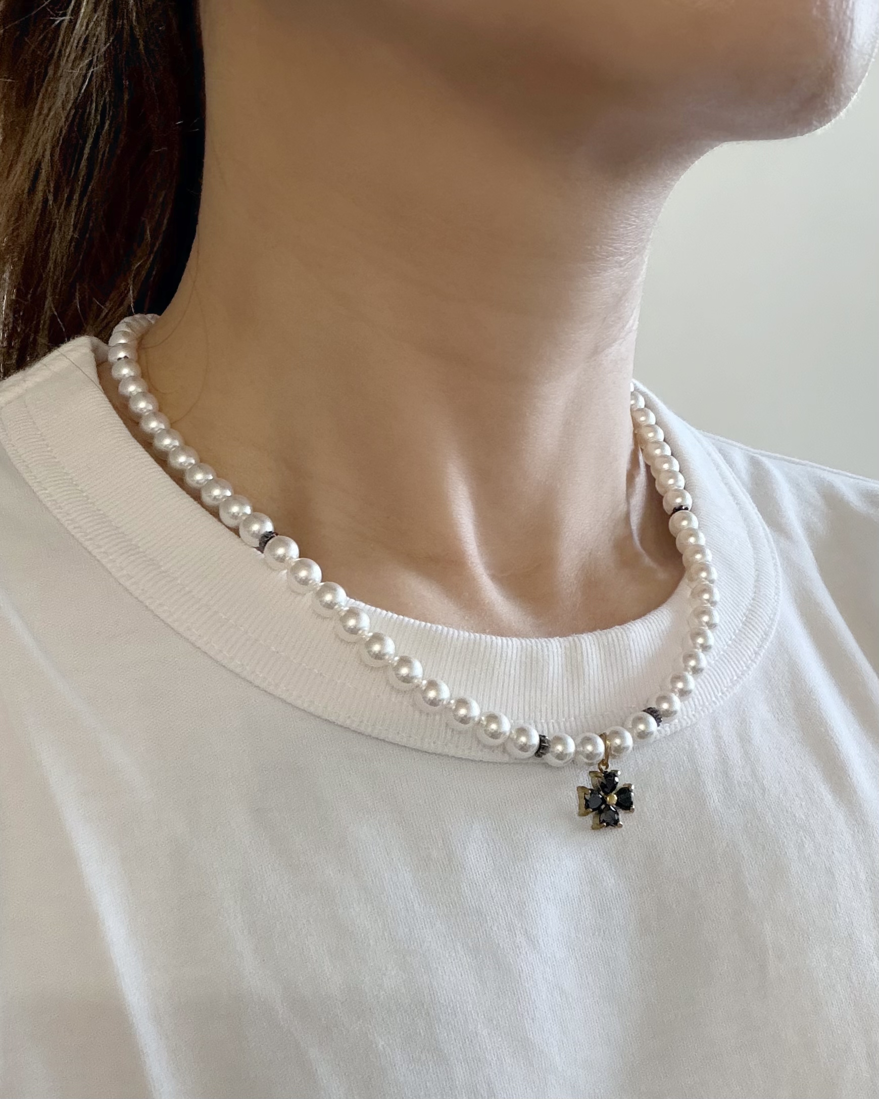 雅黑小花珍珠頸鍊/6mm米白珍珠 