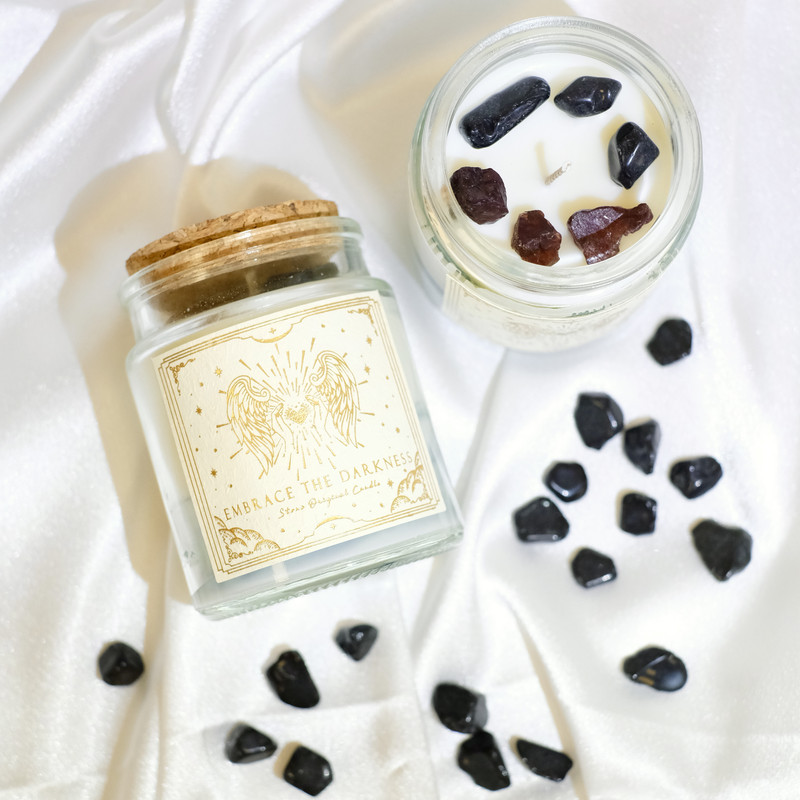 “Embrace the Darkness” 水晶蠟燭