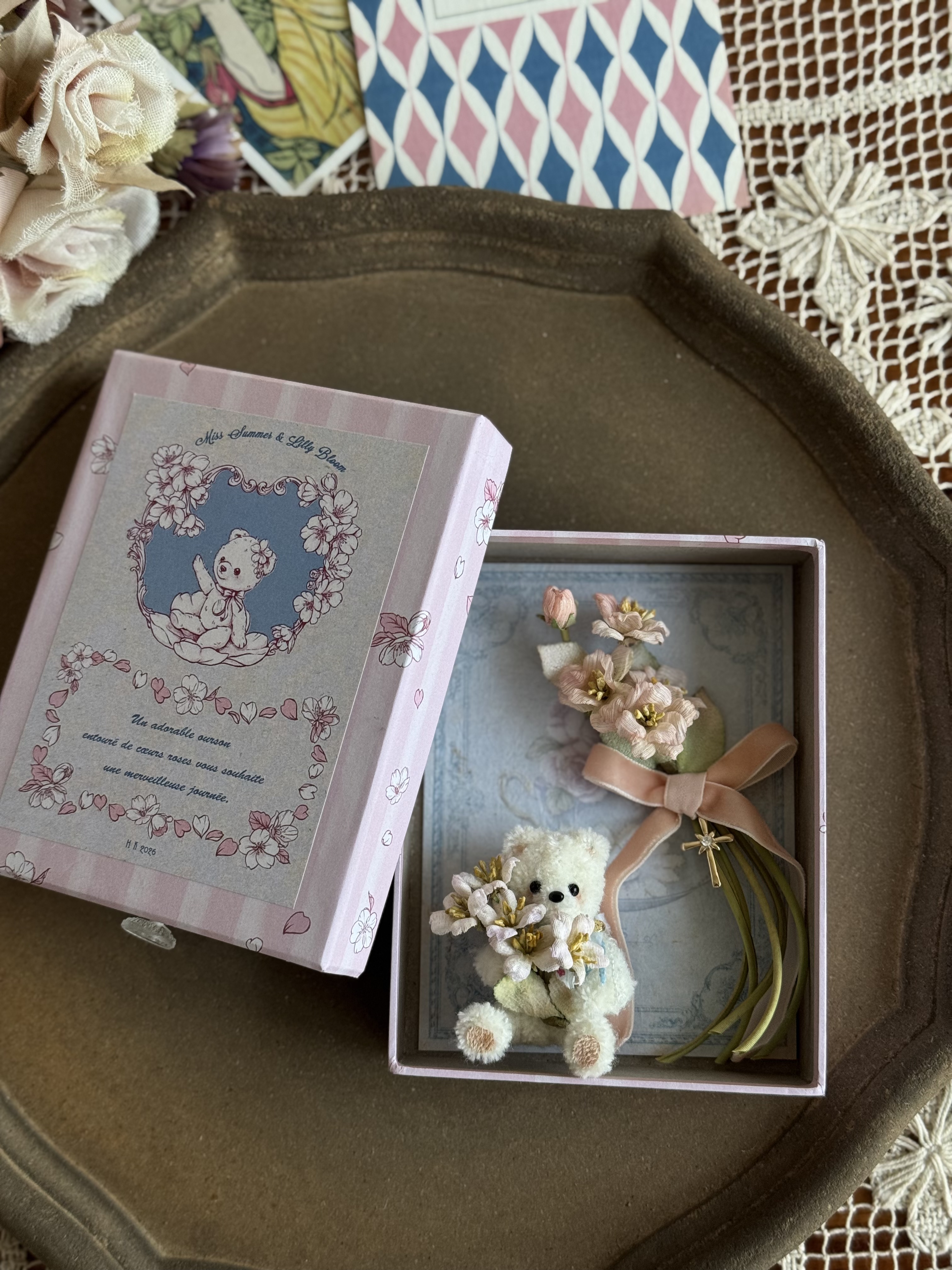 Lilly Bloom x Miss Summer - Collab box set 櫻花小熊胸針組合 A 