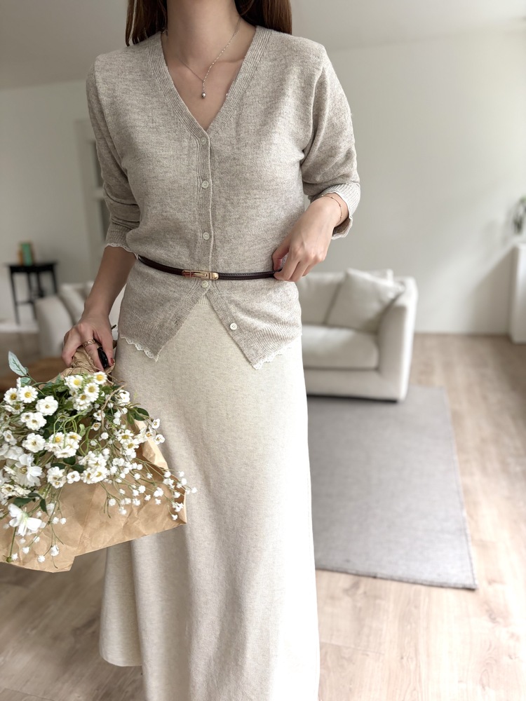 The Lacie Wool Cardigan (Oatmeal)