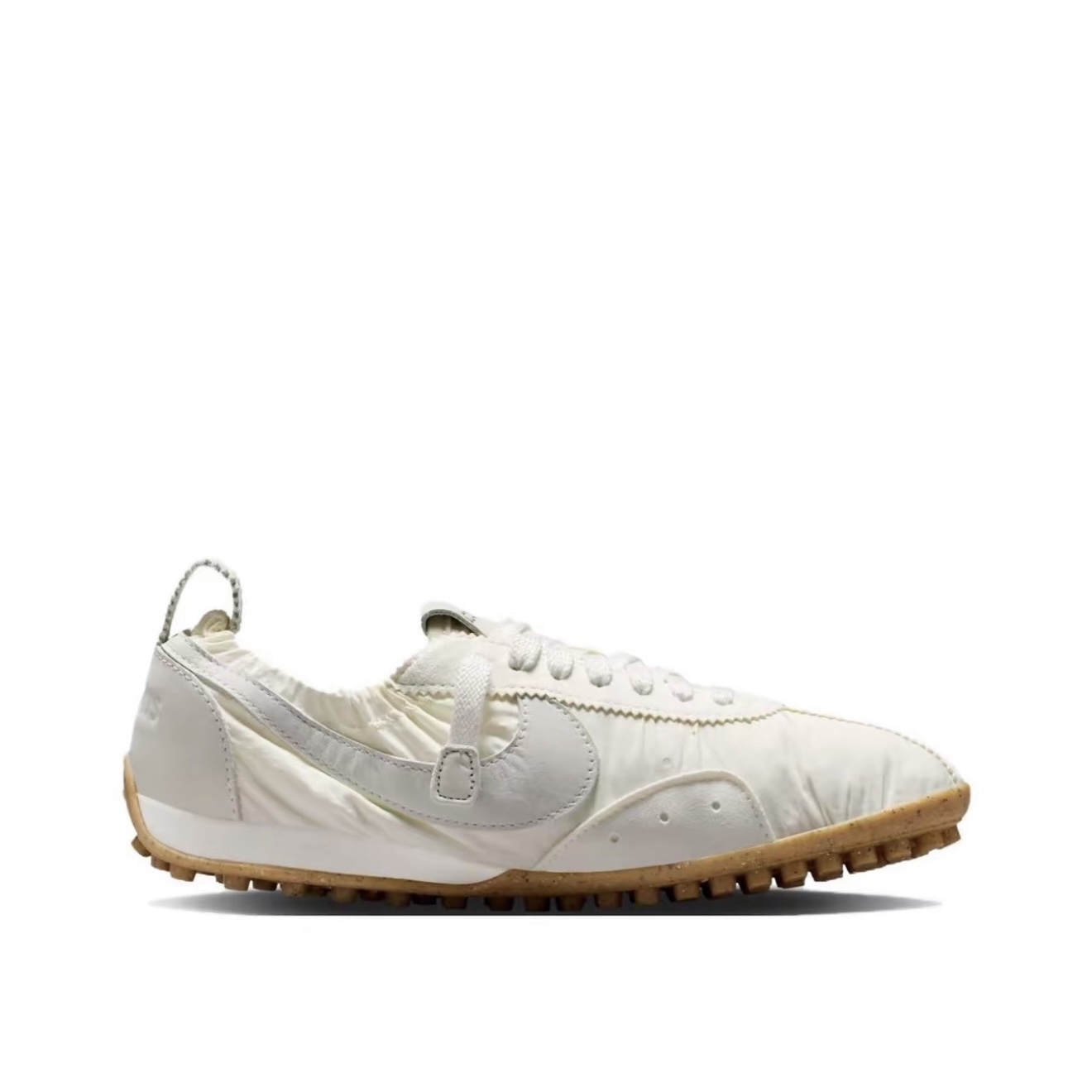 HV8547-002 Nike x Jacquemus Moon Shoe Soft Pearl HV8547-002