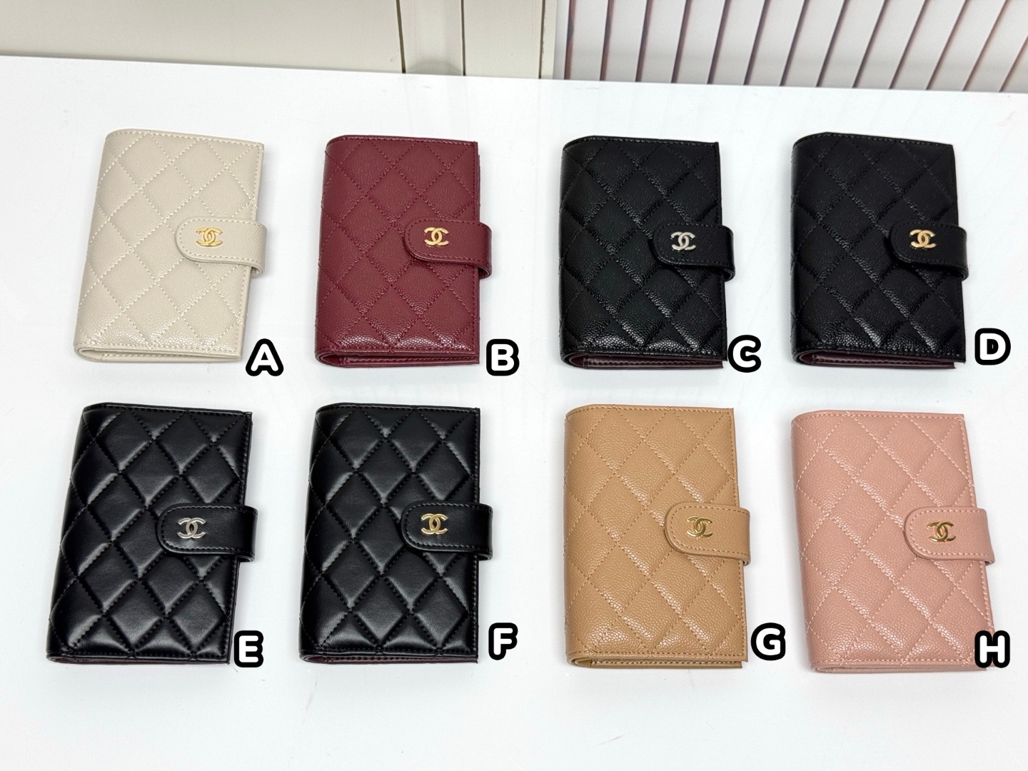 CHANEL 絎縫 CC 標誌護照夾銀包