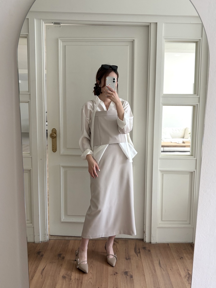 Colette Layered Belted Skirt (Light Beige)