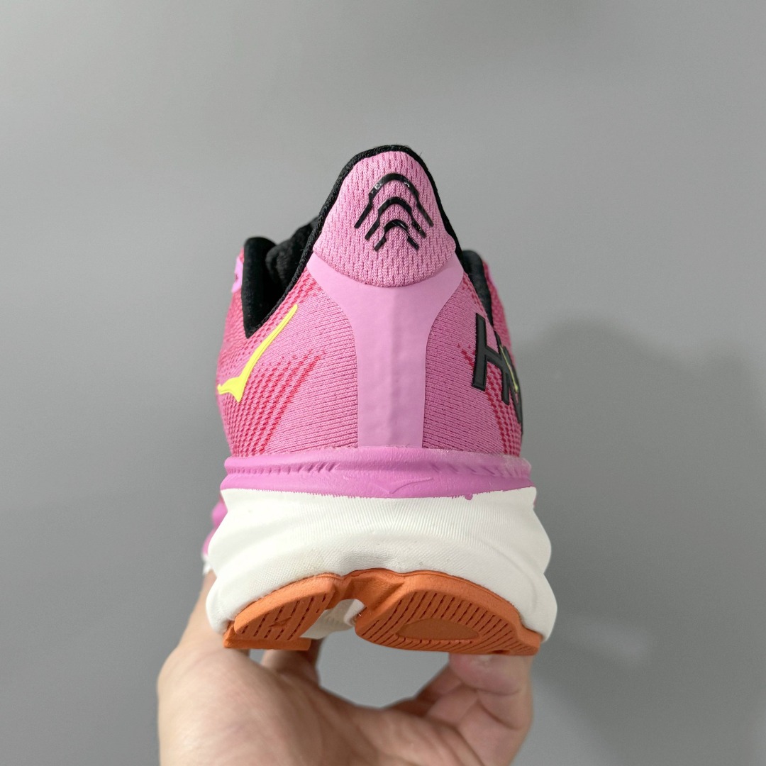 HOKA ONE ONE Clifton 9