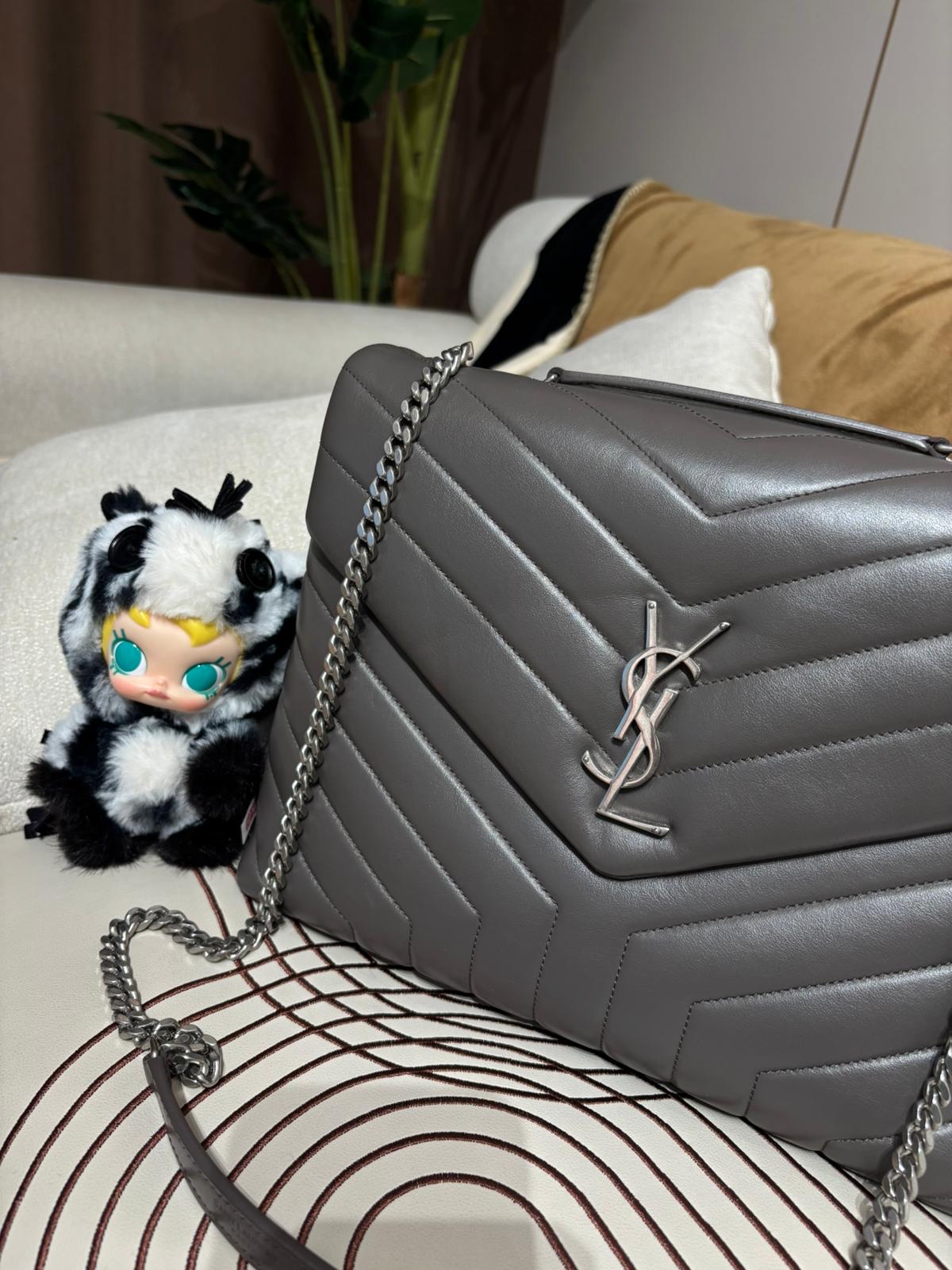 YSL Saint Laurent Loulou Grey Calfskin Chain Shoulder Bag  100%Authentic ,98%new  ✅ certificate card✅dust bag